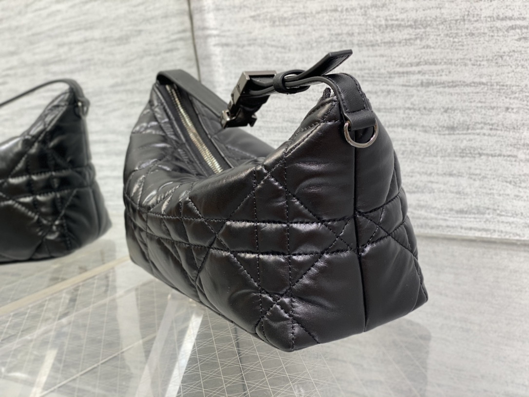 MEDIUM D*0r TRAVEL NOMAD POUCH BLACK