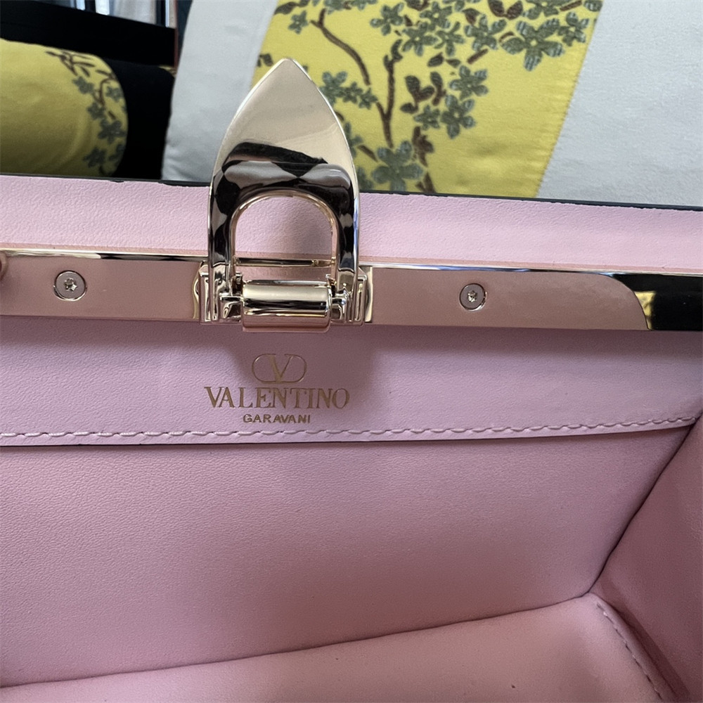 va*t*no GARAVANI ROCKSTUD23 SMALL SMOOTH CALFSKIN SHOULDER BAG PINK