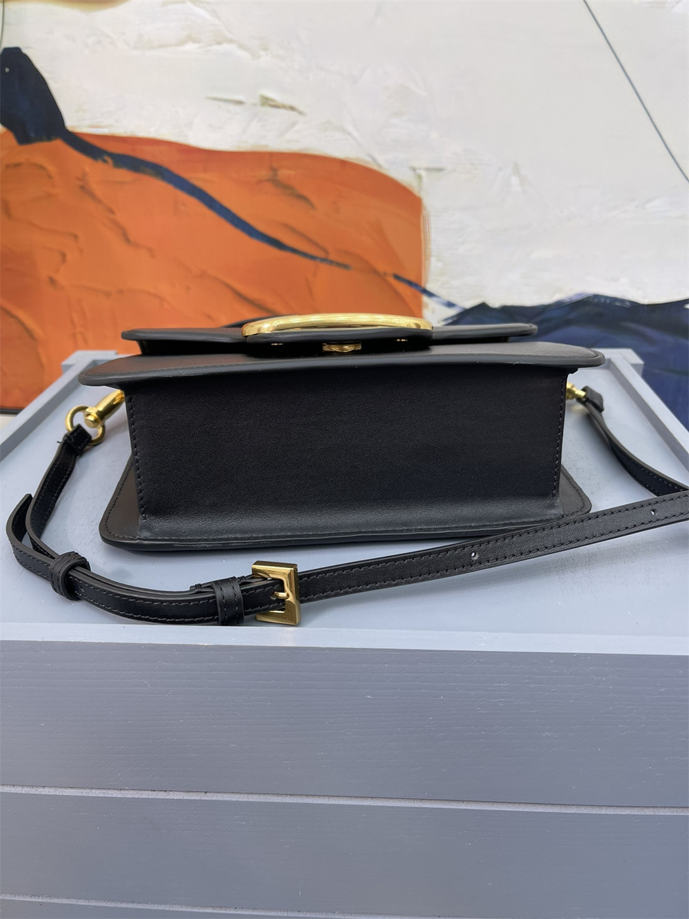 va*t*no GARAVANI LOCÒ CALFSKIN SHOULDER SMALL BAG BLACK 22 x 16 x 7 cm