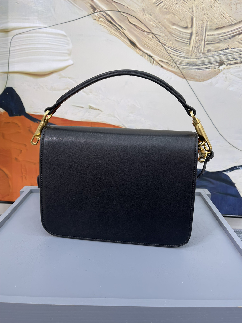 va*t*no GARAVANI LOCÒ CALFSKIN SHOULDER SMALL BAG BLACK 22 x 16 x 7 cm