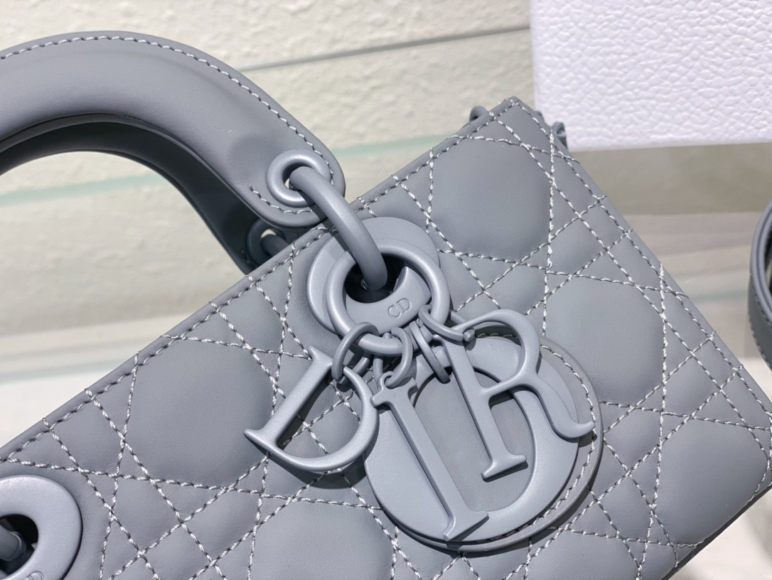 D*0r SMALL LADY D-JOY BAG Ultramatte Grey Cannage Calfskin