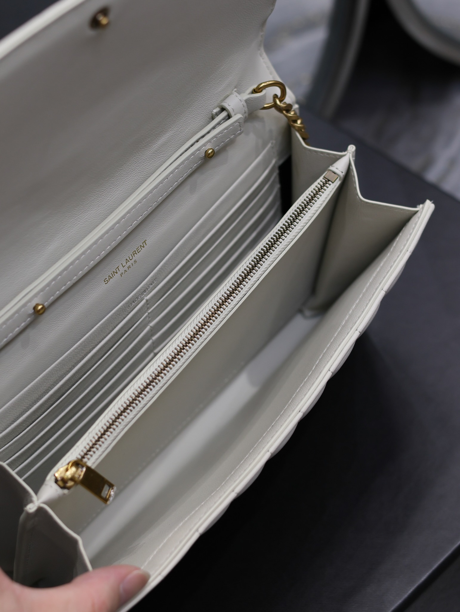Y*L cassandre chain wallet white