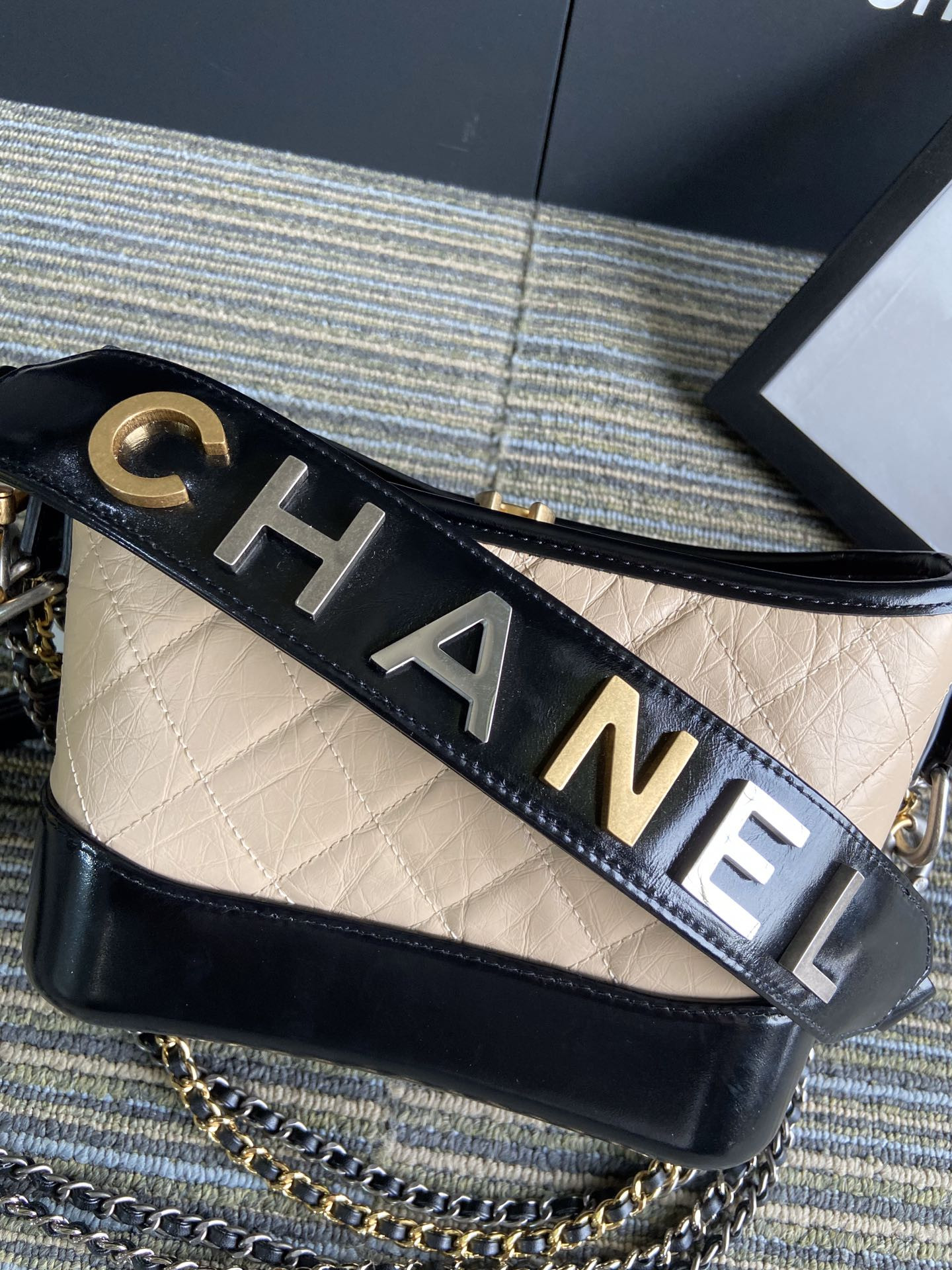 Ch*el Gabrielle SMALL PINK with shoulder strap letters 20 x 15 x 8cm