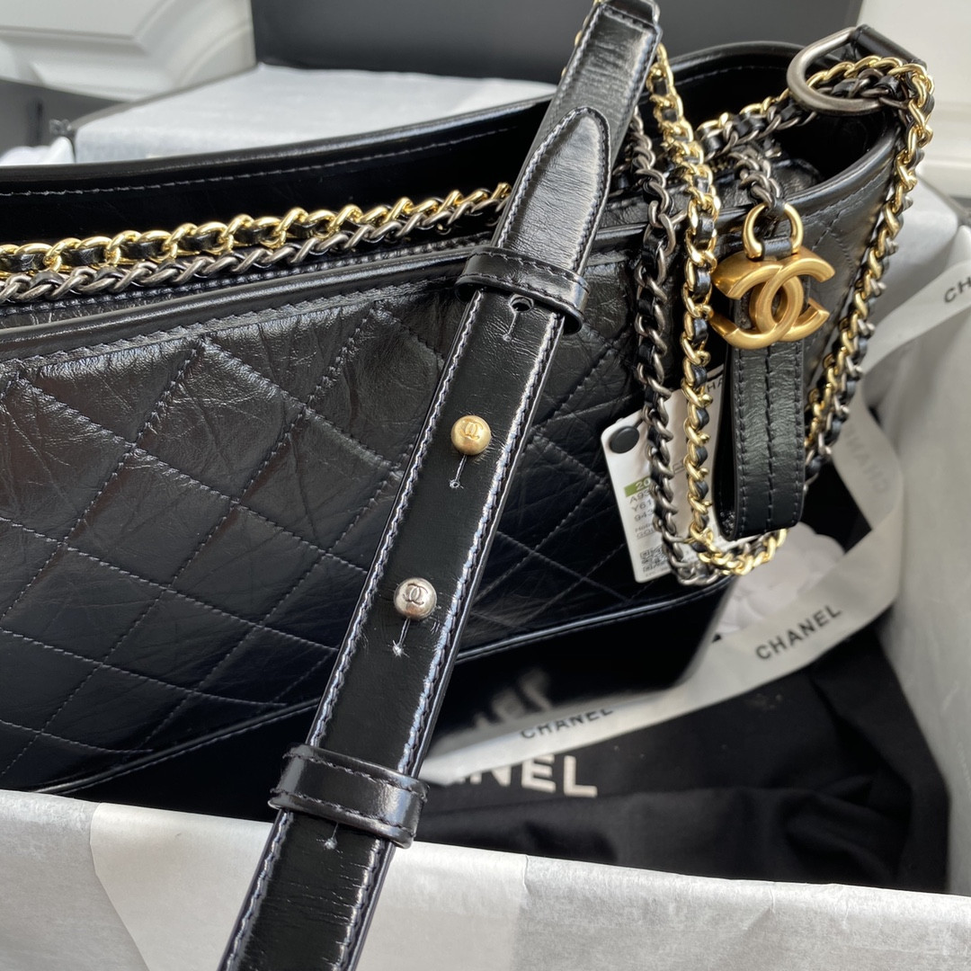 Ch*el Gabrielle MEDIUM BLACK 21 x 28 x 10cm