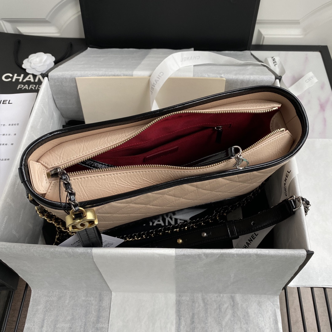 Ch*el Gabrielle MEDIUM PINK BLACK 21 x 28 x 10cm