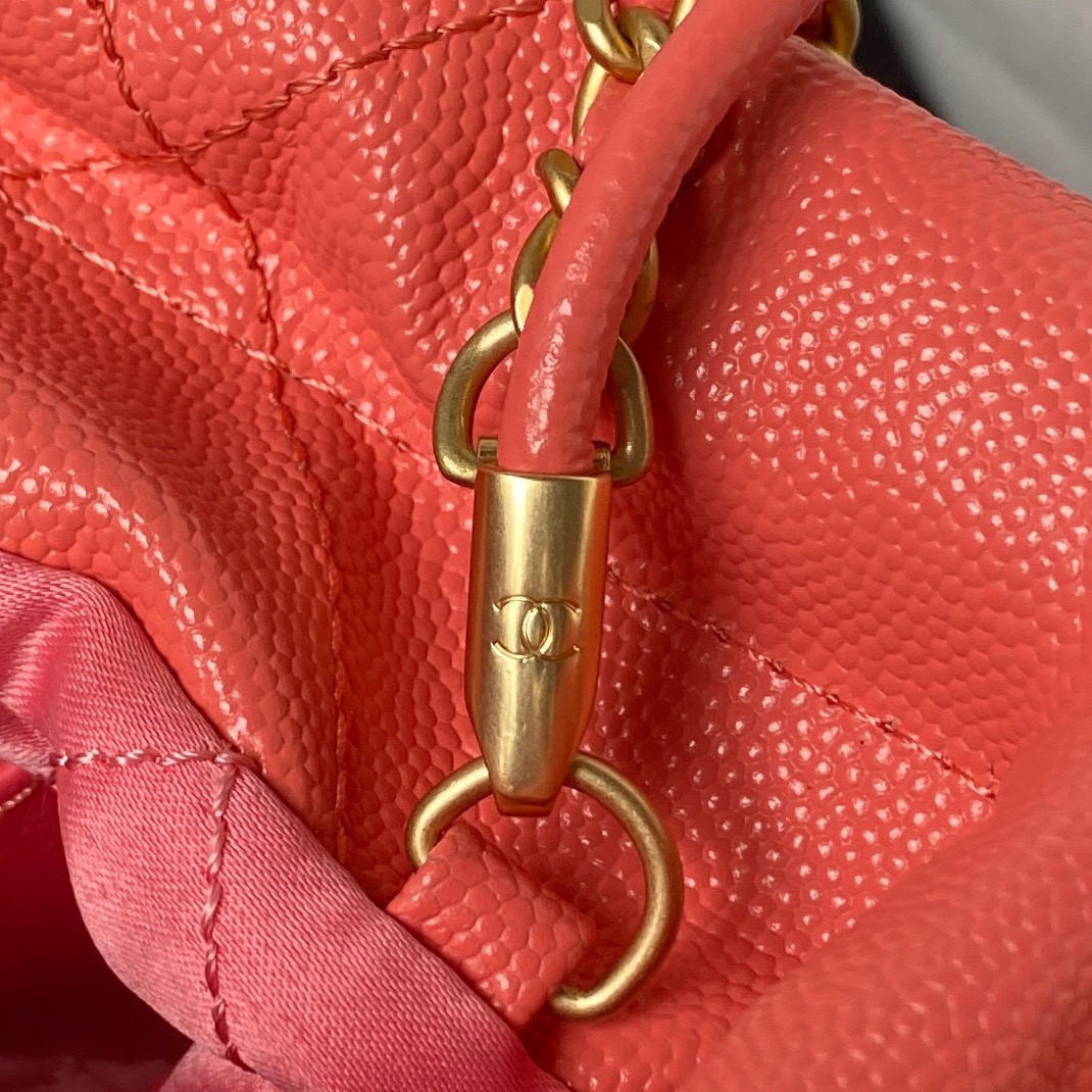 Ch*el 22 MINI HANDBAG GRAINED LEATHER RED 7.8 × 7.4 × 2.3 in
