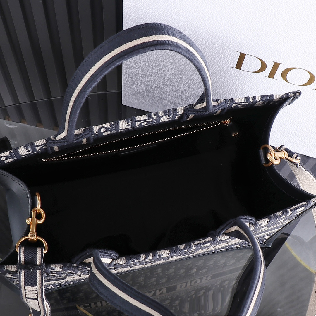 Medium D*0r Book Tote Blue D*0r Oblique Embroidery and Calfskin 14.5 x 11 x 7 inches