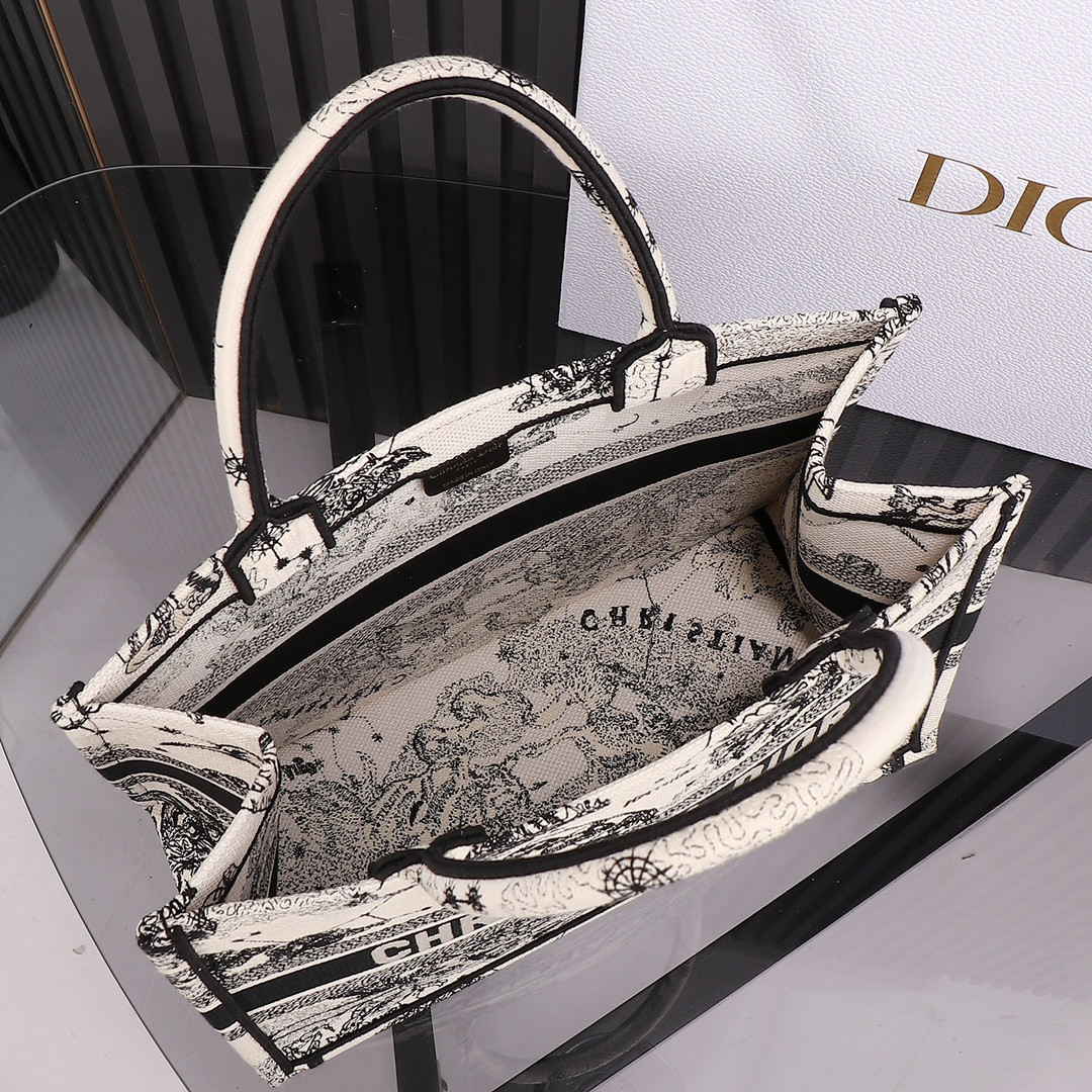 Medium D*0r Book Tote De Jouy Zodiac 14 x 11 x 6.5 inches