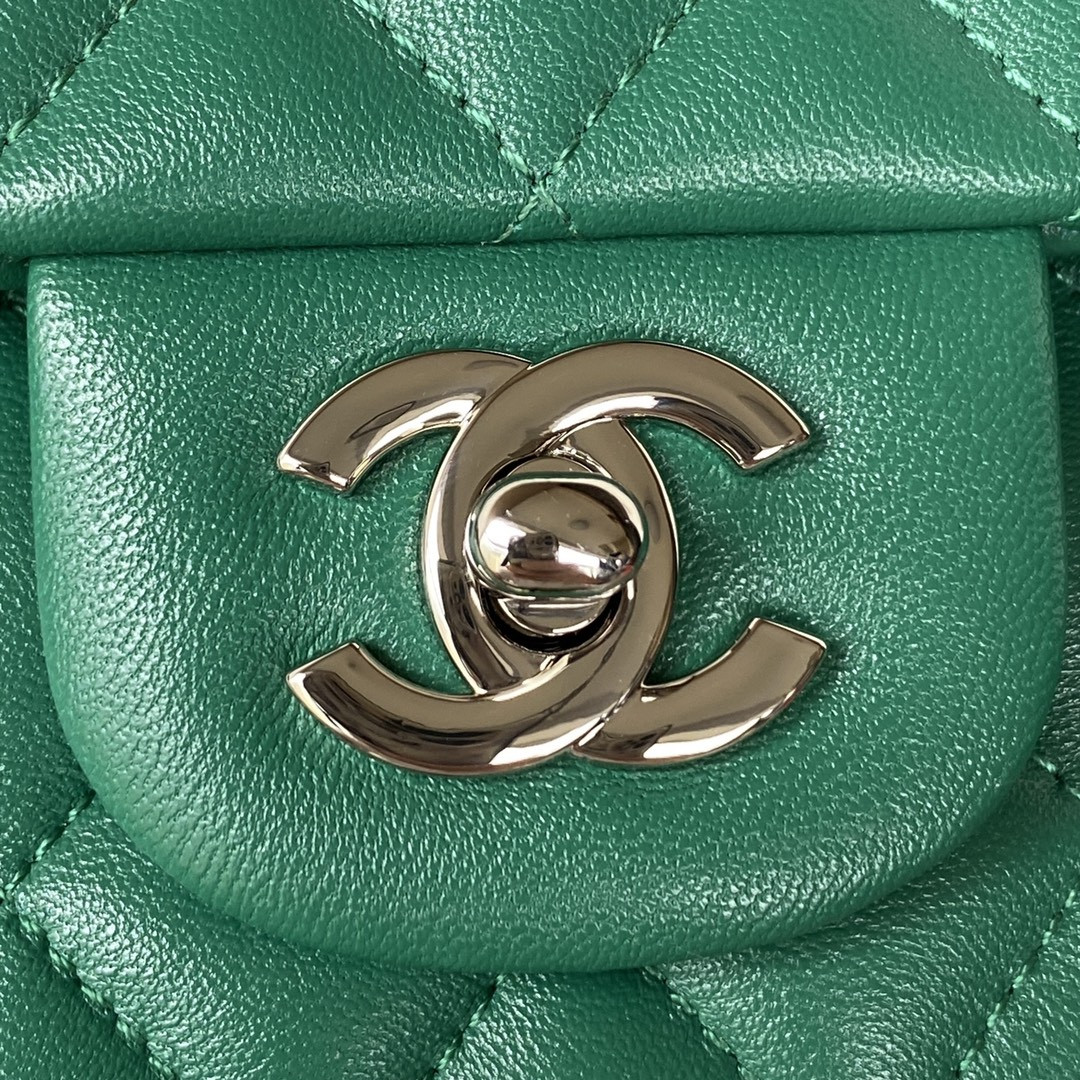 Ch*el CLASSIC HANDBAG GRAINED SHINY CALFSKIN & SILVER-TONE METAL GREEN 6 × 9.9 × 2.5 in