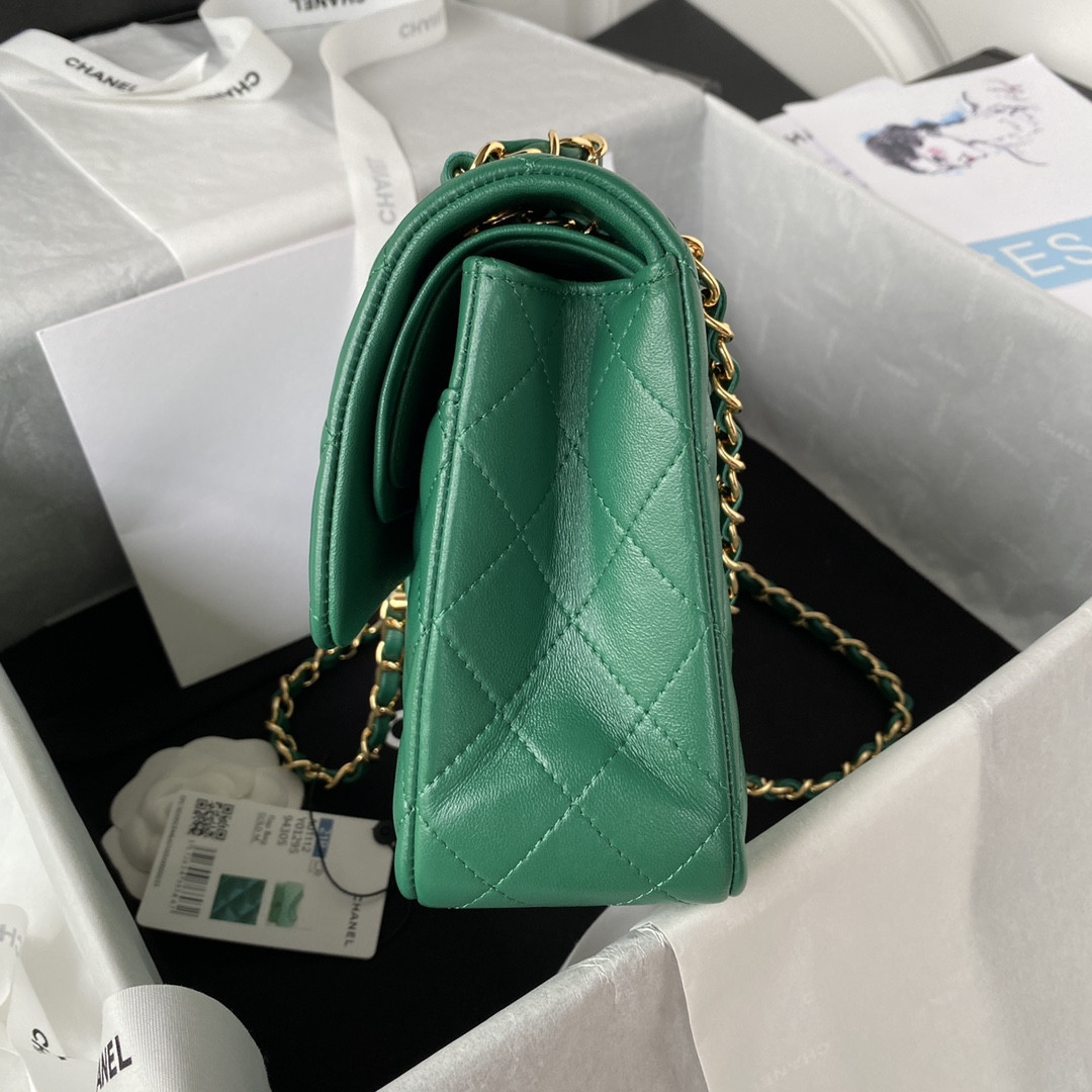 Ch*el CLASSIC HANDBAG GRAINED SHINY CALFSKIN & GOLD-TONE METAL GREEN 6 × 9.9 × 2.5 in