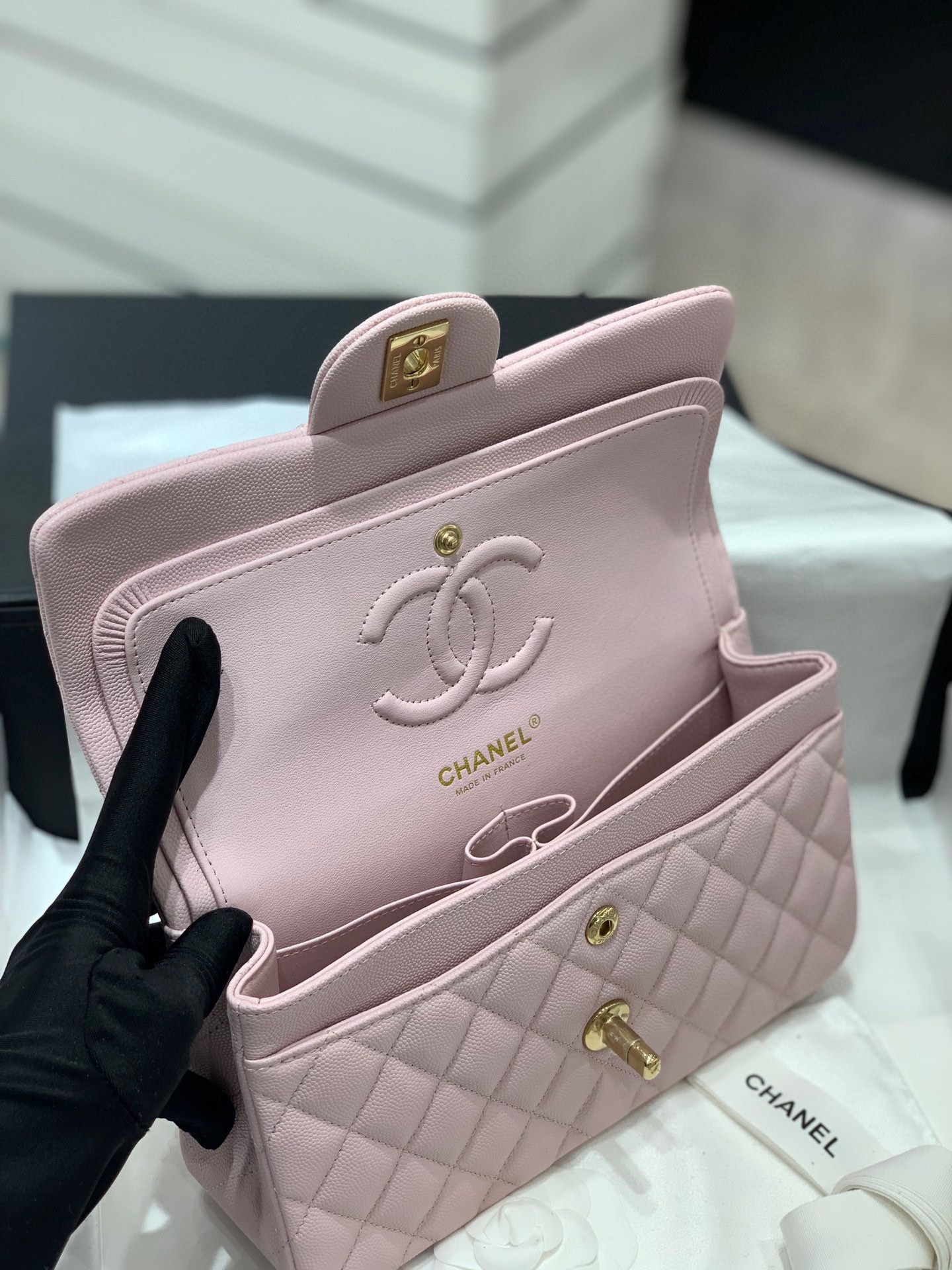 Ch*el CLASSIC HANDBAG GRAINED CALFSKIN & GOLD-TONE METAL LIGHT PINK 6 × 9.9 × 2.5 in