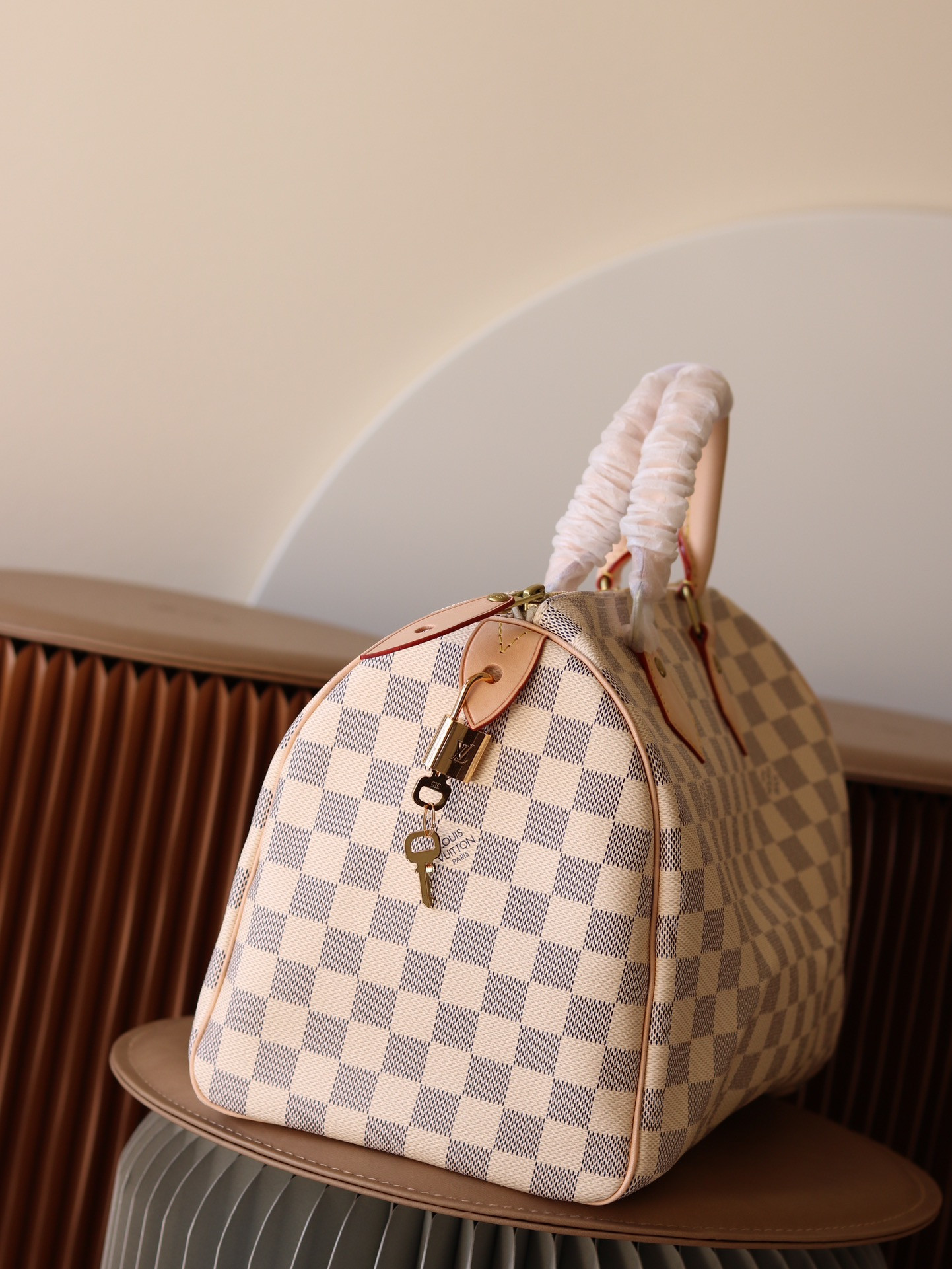 L0*is V*t0n N41370 Speedy 30