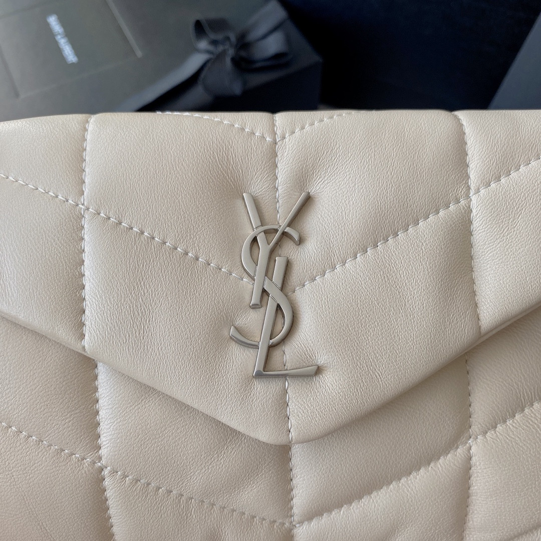 Y*L PUFFER IN LEATHER WHITE SILVER 23 X 15.5 X 5.8 CM