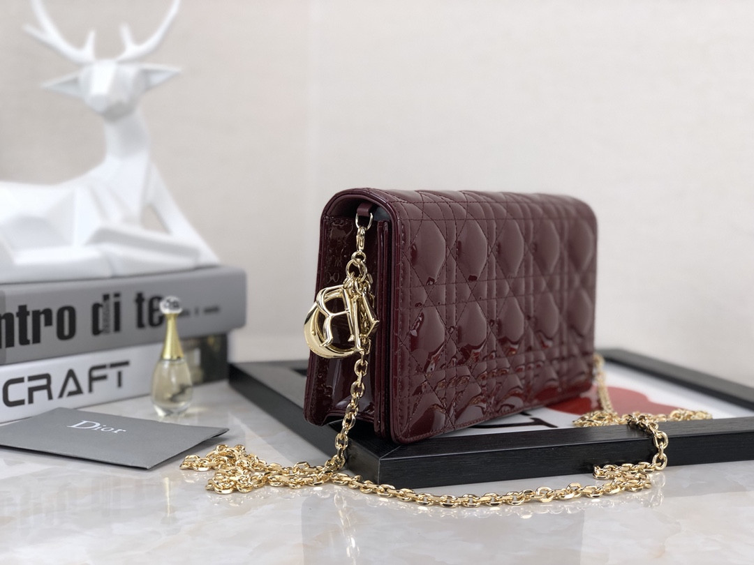 Lady D*0r Pouch Red Patent Cannage Calfskin 8.5 x 4.5 x 1 inches