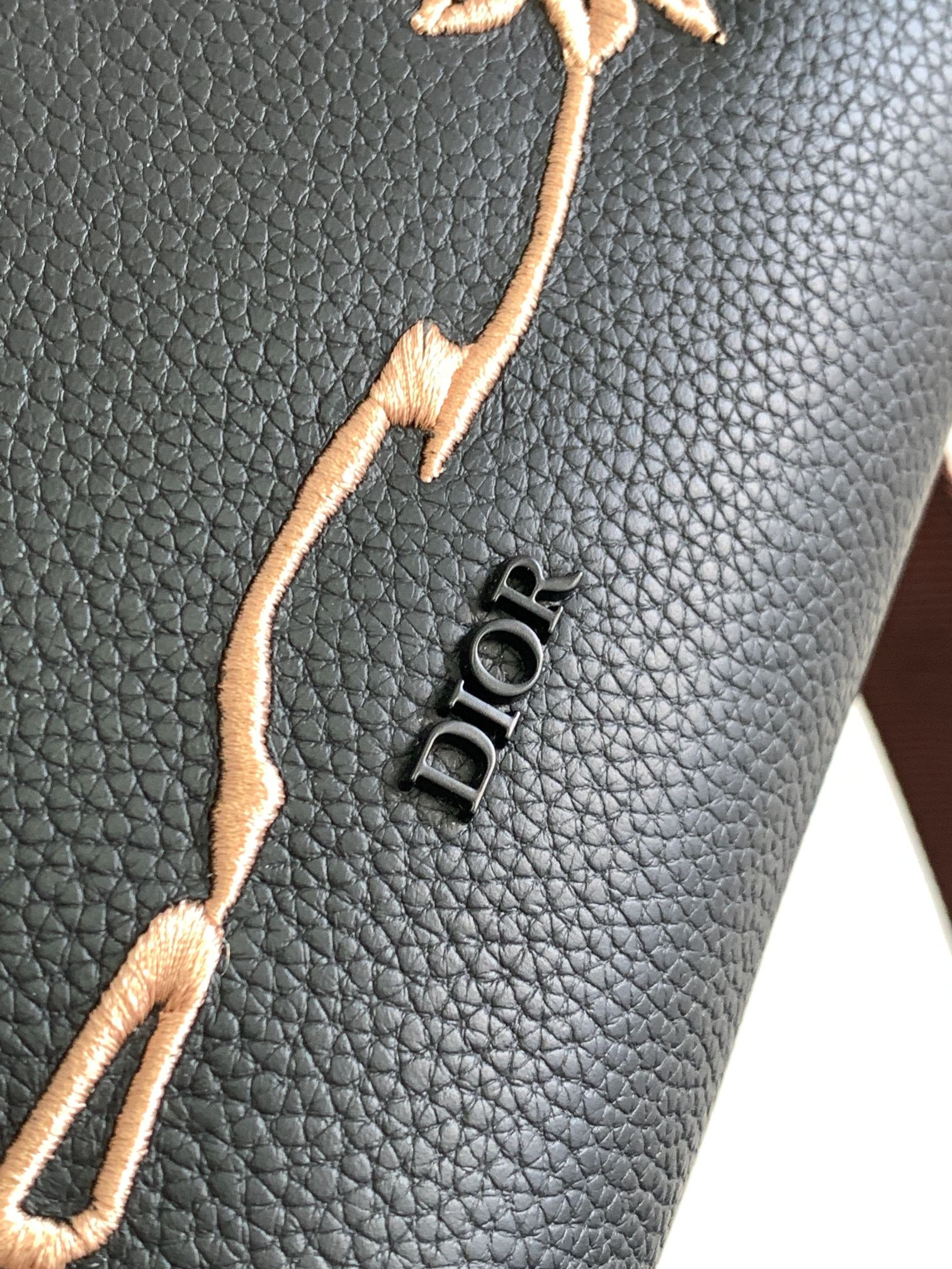 D*0r Lingot Toiletry Bag GRAINED LEATHER BLACK Black Oblique Mirage Technical Fabric 8.5 x 5 x 4 inches