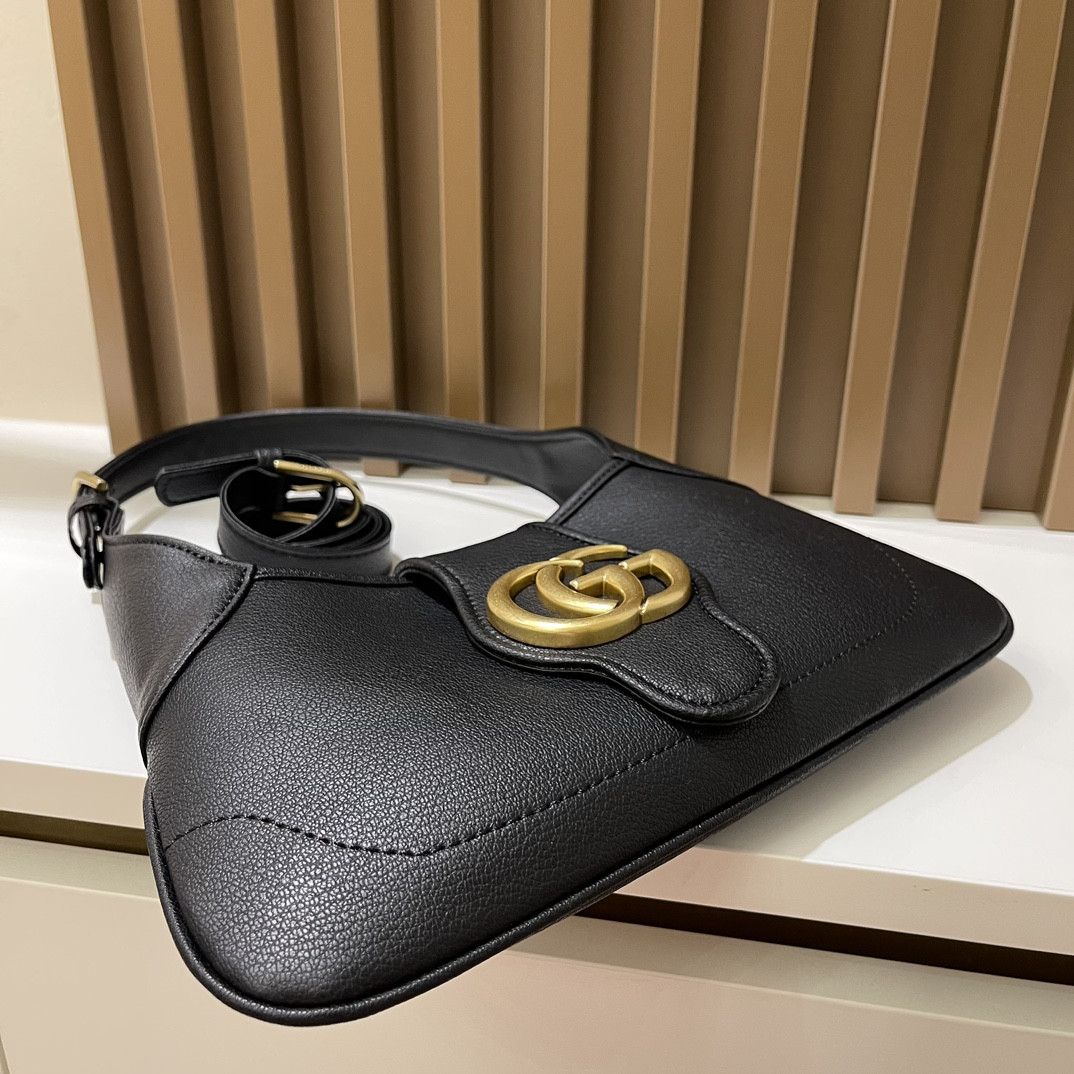 G*u*i APHRODITE SHOULDER BAG BLACK 27 X 13.5 X 2 cm