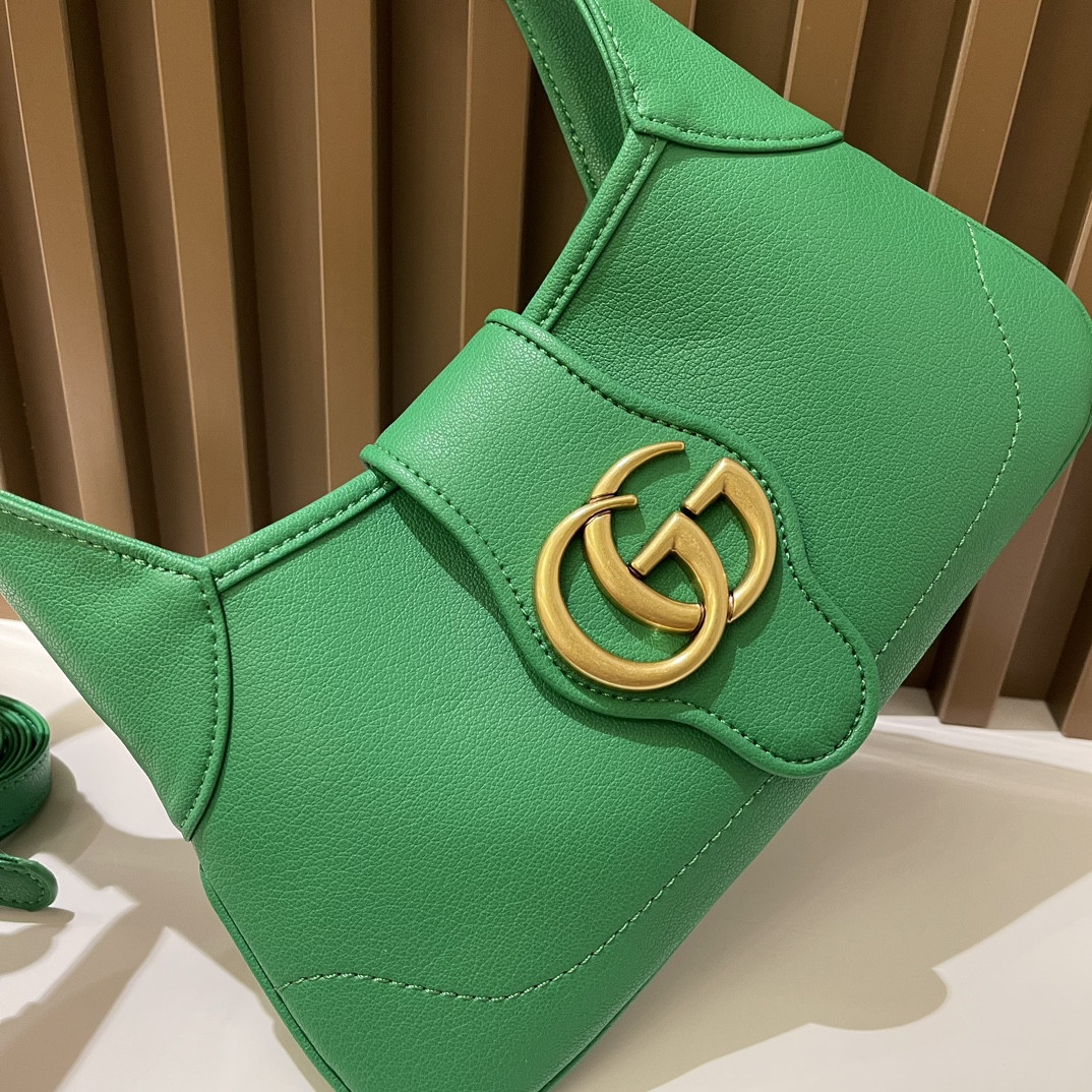 G*u*i APHRODITE SHOULDER BAG GREEN 27 X 13.5 X 2 cm