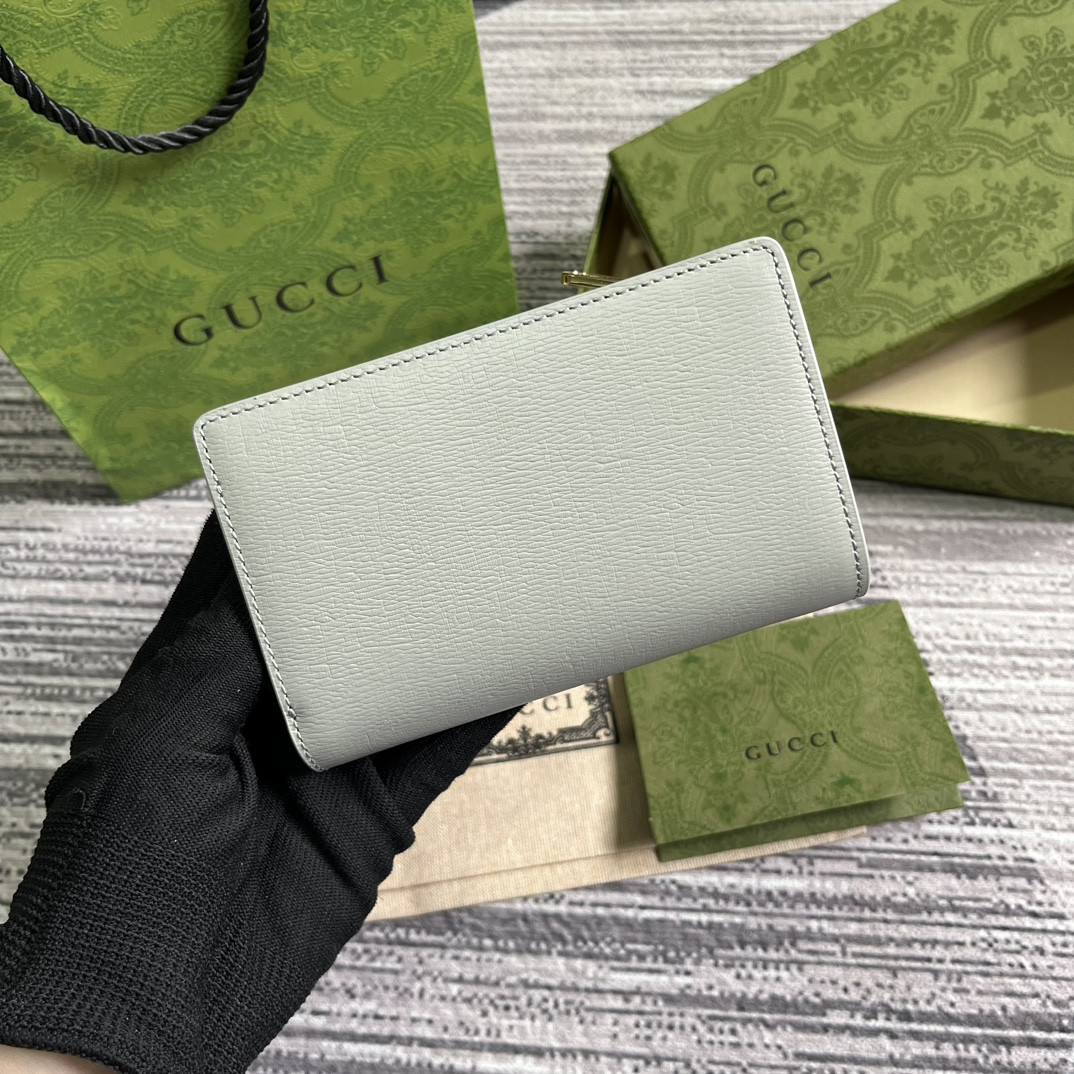 G*u*i Script Zip-Around Wallet gray 14 x 18.5 x 3cm