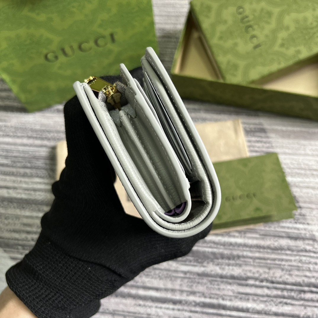 G*u*i Script Zip-Around Wallet gray 14 x 18.5 x 3cm