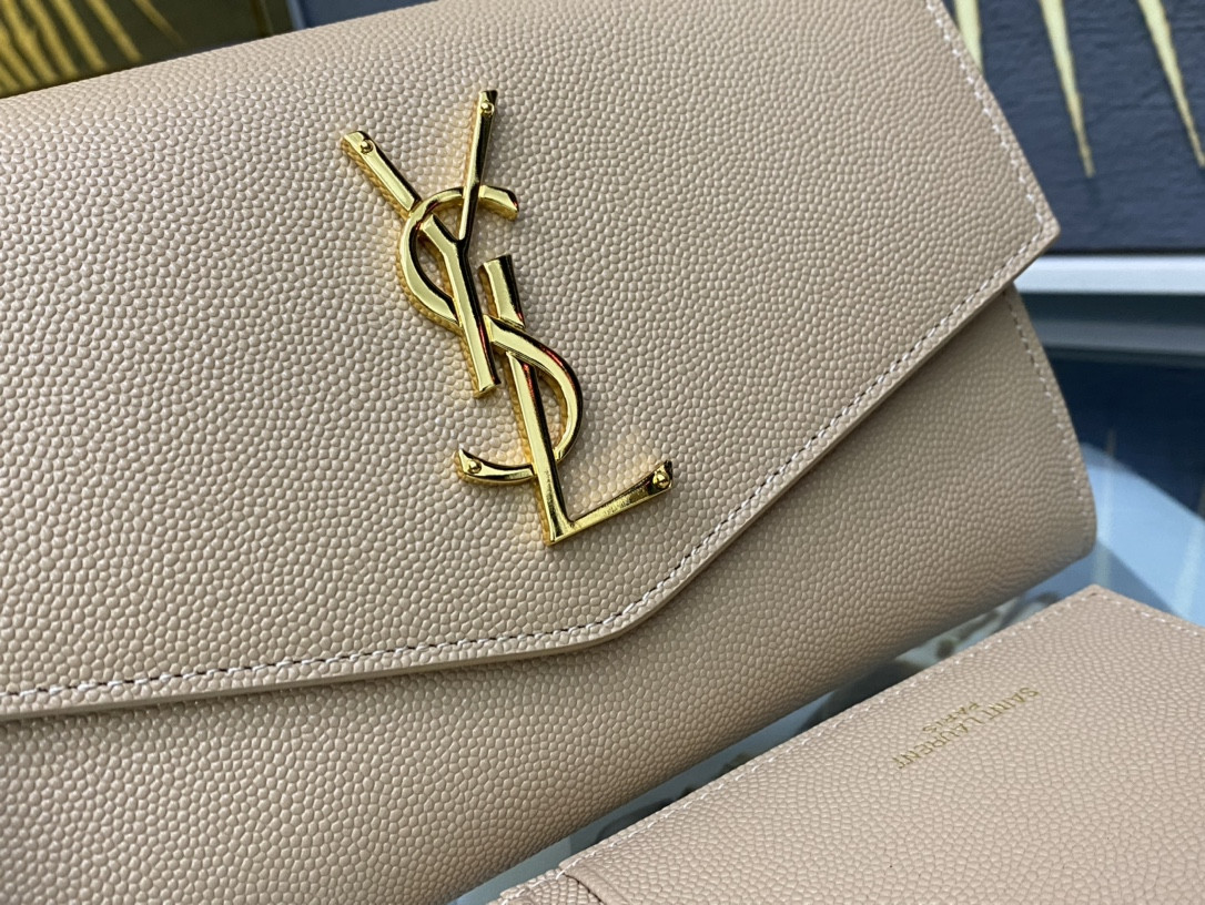 Y*L UPTOWN CHAIN WALLET IN GRAIN DE POUDRE EMBOSSED LEATHER DARK BEIGE 7.5 X 4.7 X 1.2 INCHES