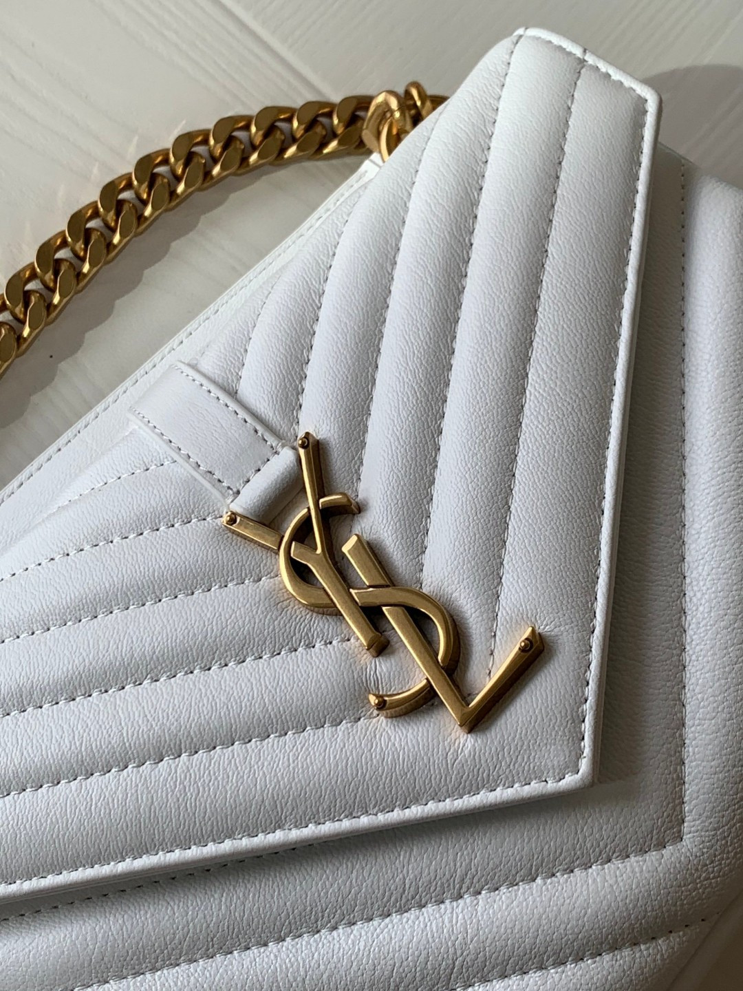 Y*L COLLEGE MEDIUM IN QUILTED LEATHER white 9.4 X 6.6 X 2.5 INCHES