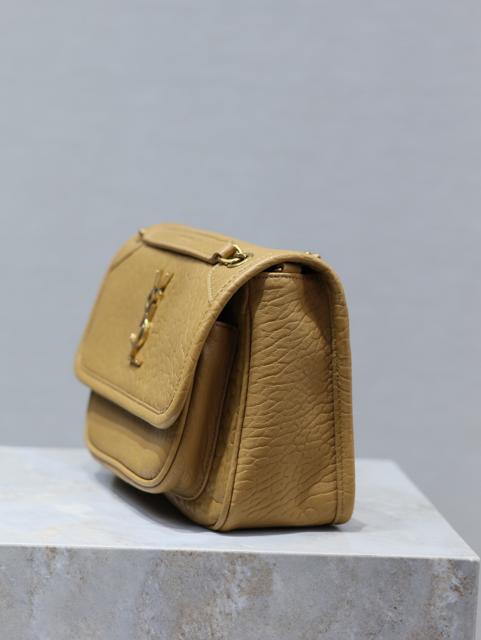 Y*L NIKI BABY IN VINTAGE LEATHER DARK CORK 8.2 X 6 X 2.9 INCHES