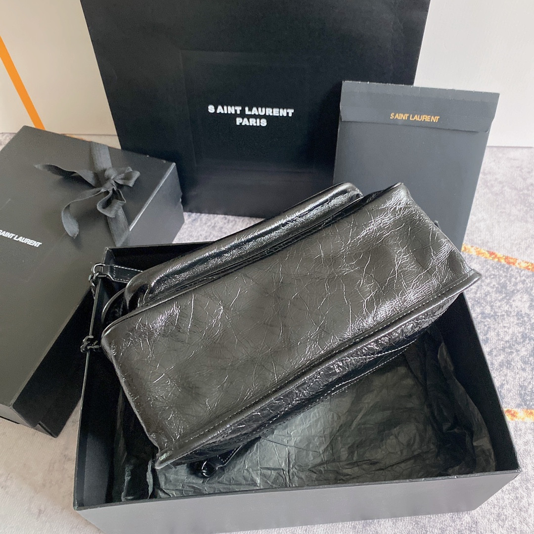 Y*L NIKI MEDIUM IN VINTAGE LEATHER ALL BLACK 11 X 7.8 X 3.3 INCHES