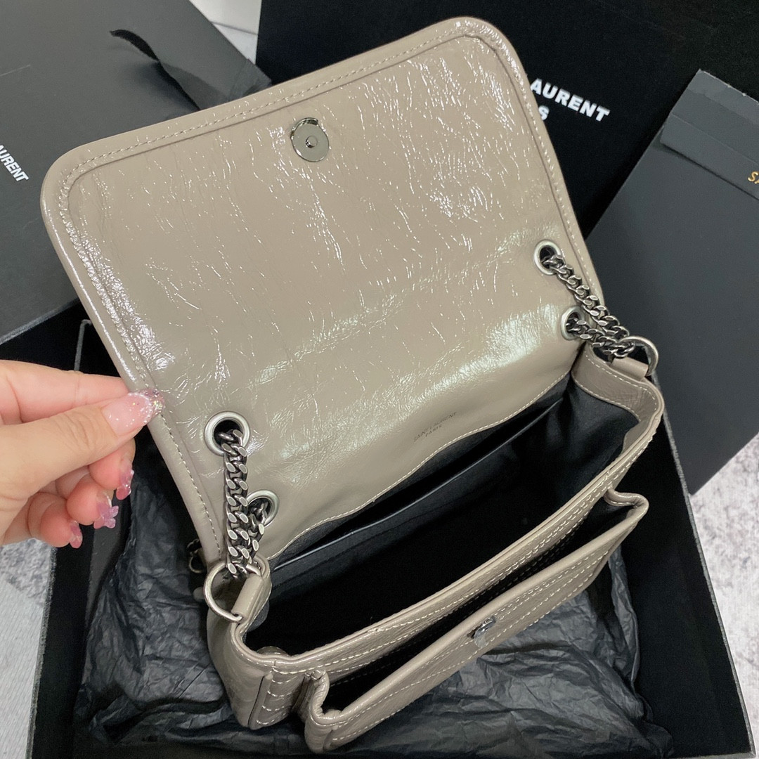 Y*L NIKI BABY IN VINTAGE LEATHER LIGHT GRAY 8.2 X 6 X 2.9 INCHES