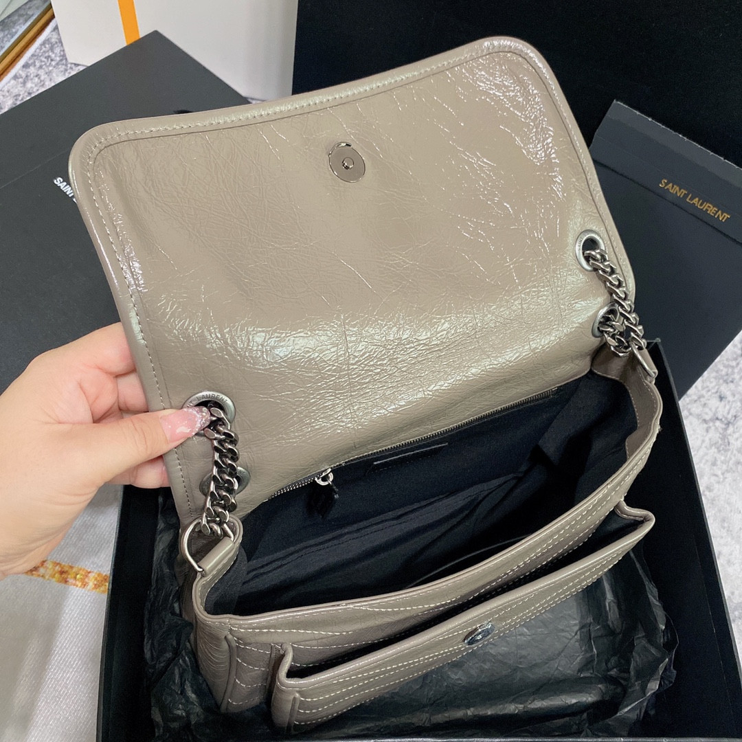 Y*L NIKI MEDIUM IN VINTAGE LEATHER LIGHT GRAY 11 X 7.8 X 3.3 INCHES