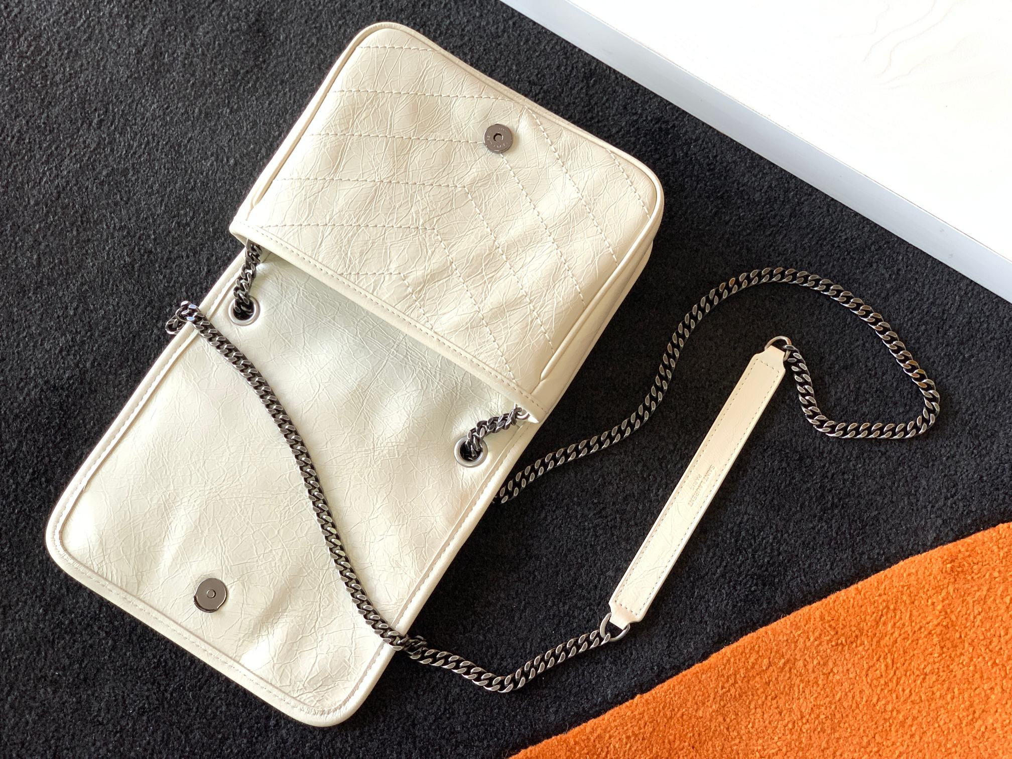 Y*L NIKI CHAIN WALLET IN SHINY LEATHER WHITE 19 x 15 x 6 CM