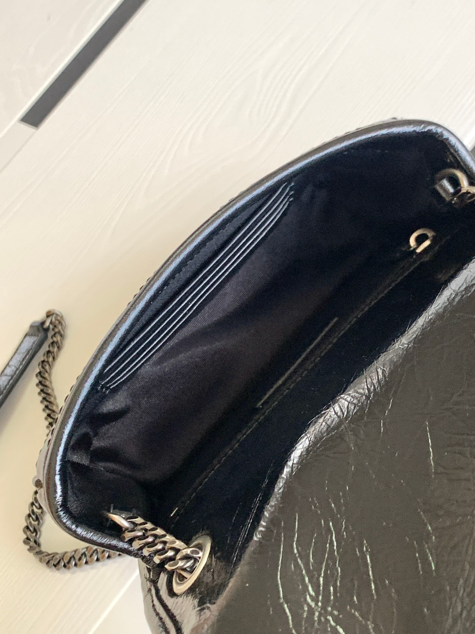 Y*L NIKI CHAIN WALLET IN SHINY LEATHER BLACK 19 x 15 x 6 CM