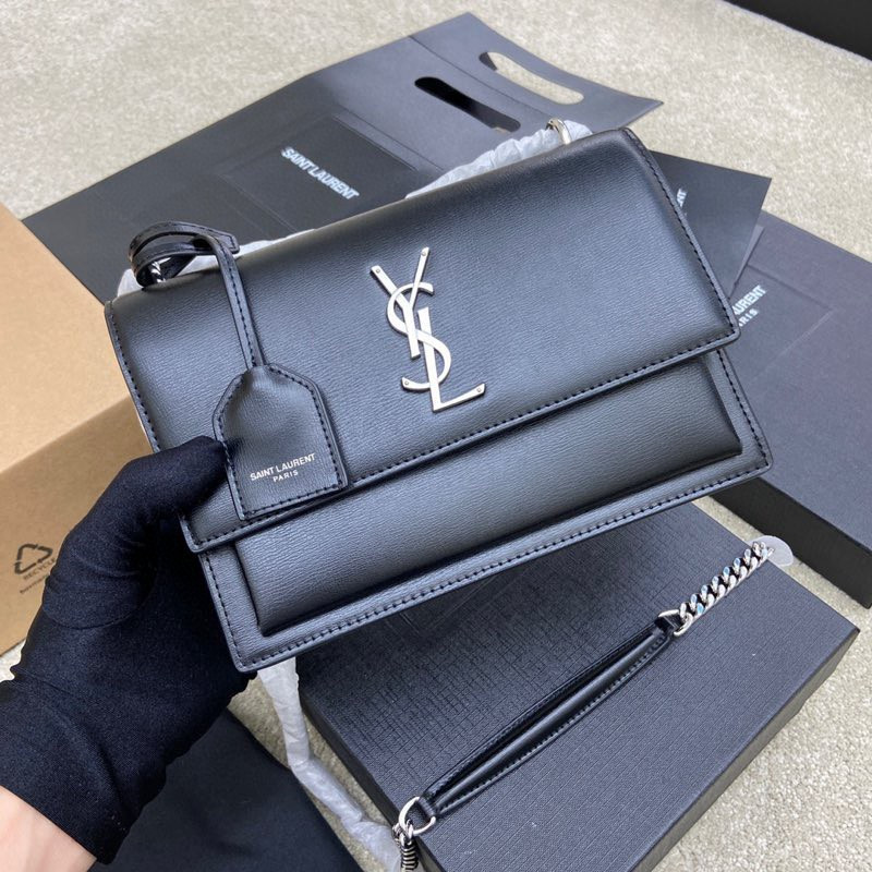 Y*L SUNSET MEDIUM IN SMOOTH LEATHER 8 X 6.2 X 2.5 INCHES