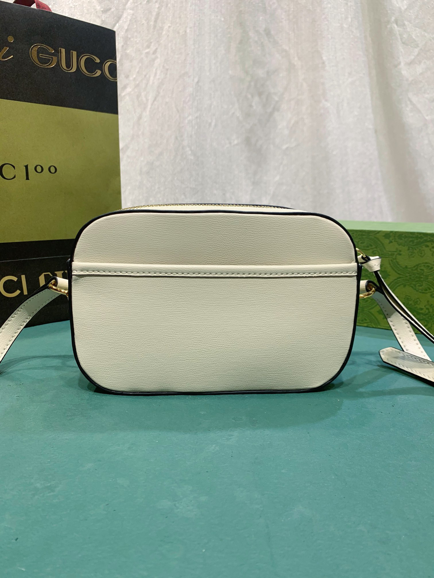 G*u*i HORSEBIT 1955 SMALL SHOULDER BAG WHITE 7.9"W x 5.1"H x 2.4"D