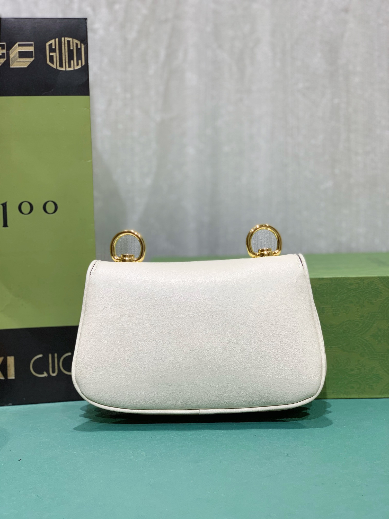 G*u*i BLONDIE MINI BAG WHITE 8.7"W x 5.1"H x 2.2"D