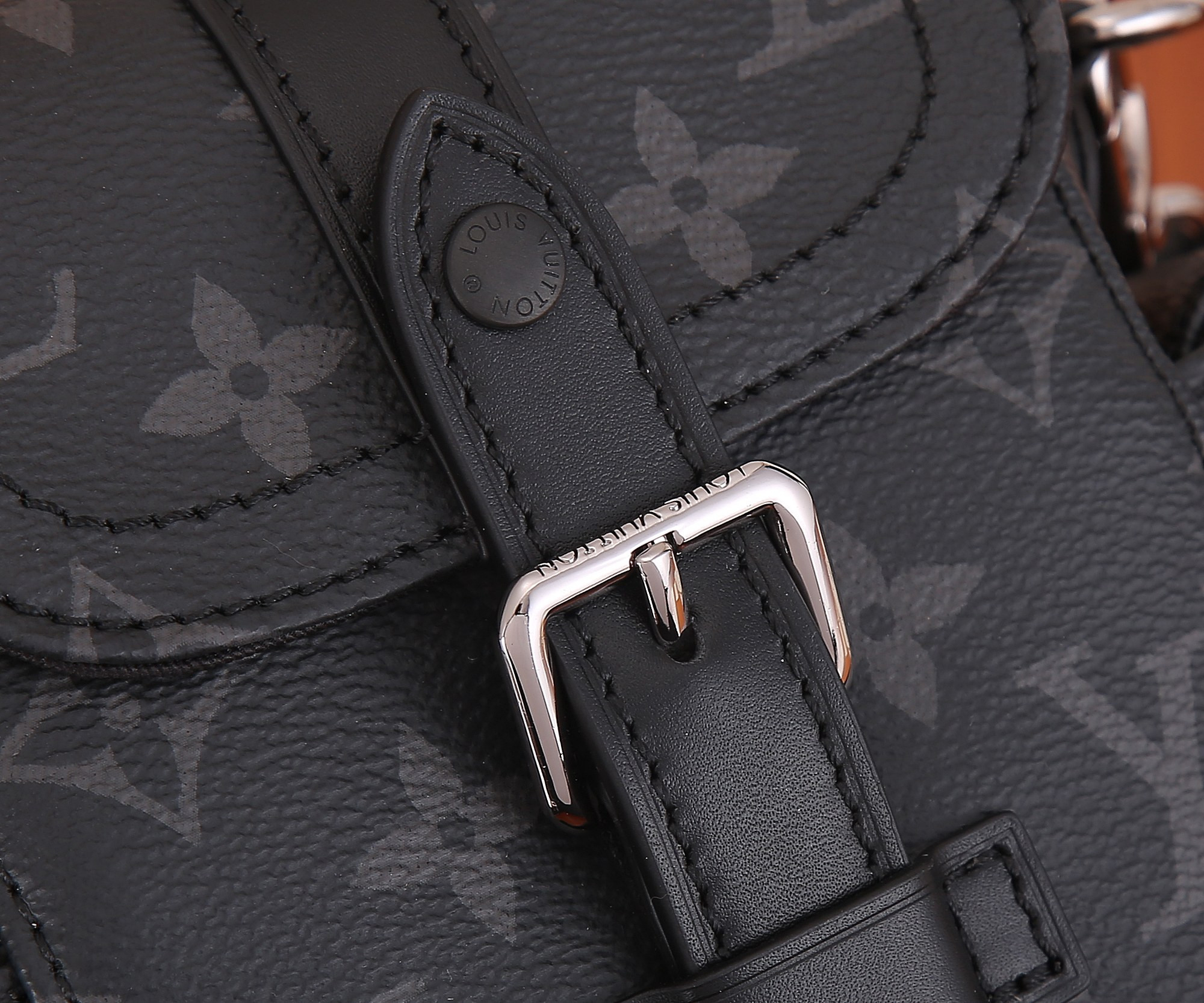 L0*is V*t0n LV M82769 Nano Christopher 14 x 19 x 6 cm