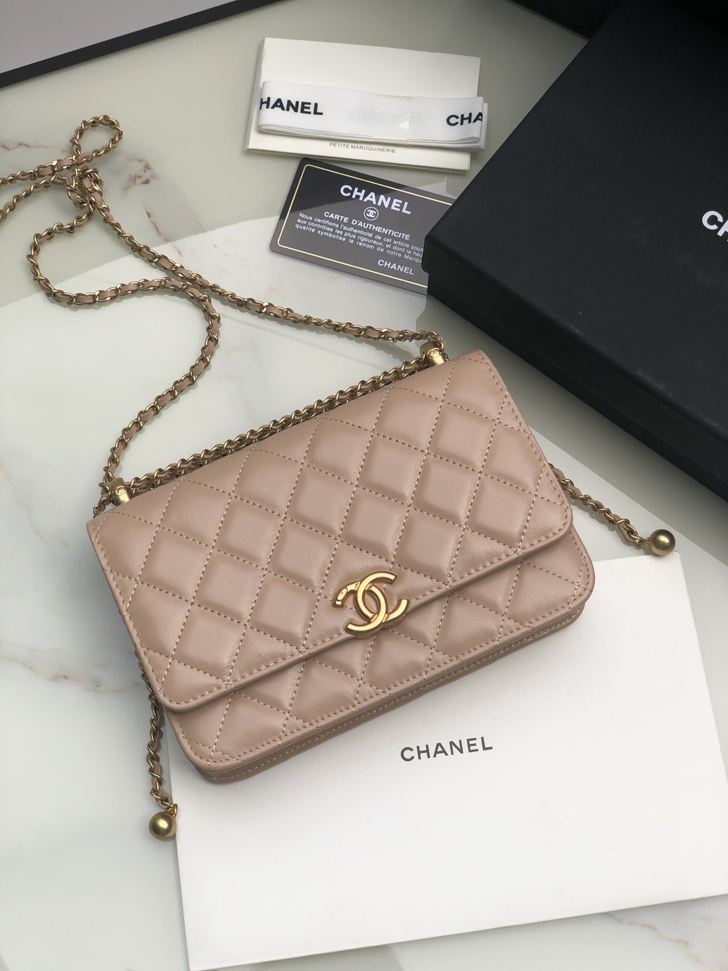 Ch*el CLASSIC WALLET ON CHAIN Pink 4.8 × 7.5 × 1.4 in