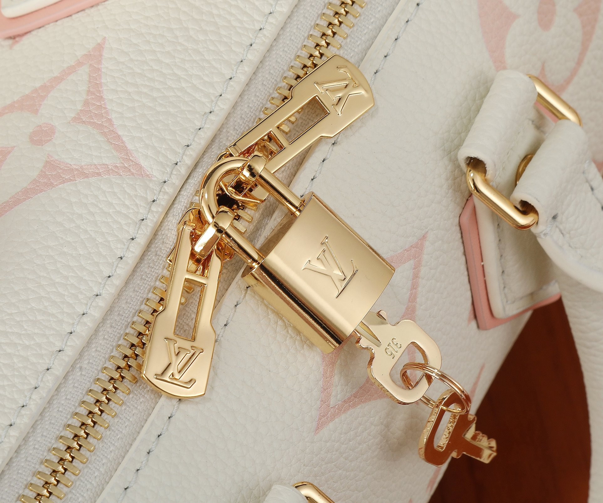 LV Speedy Bandoulière 20 M46875 8.1 x 5.3 x 4.7 inches
