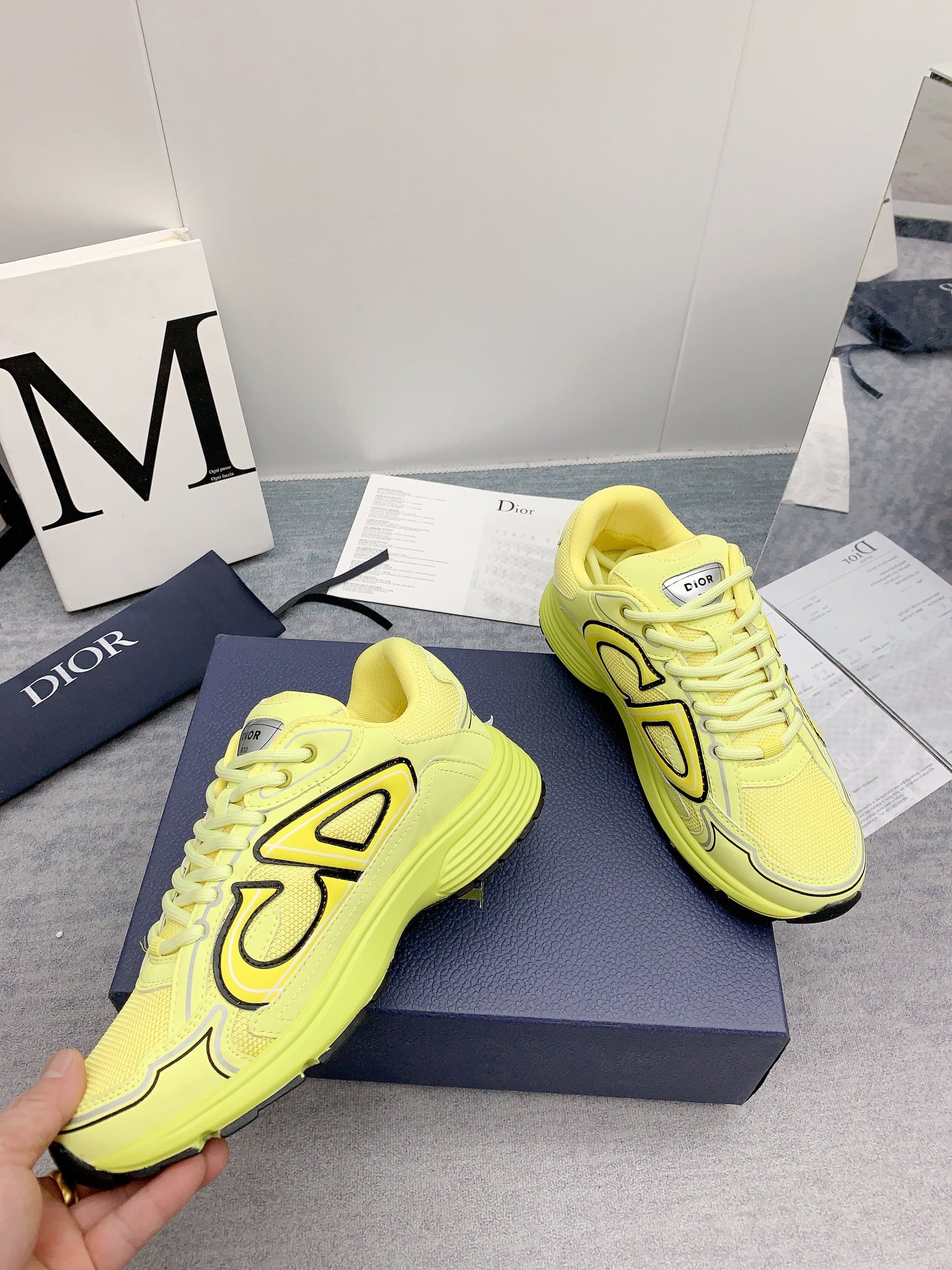 UA D*0r B30 Sneaker