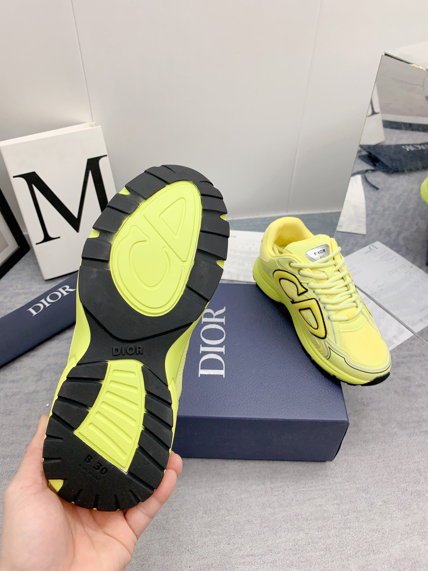 UA D*0r B30 Sneaker