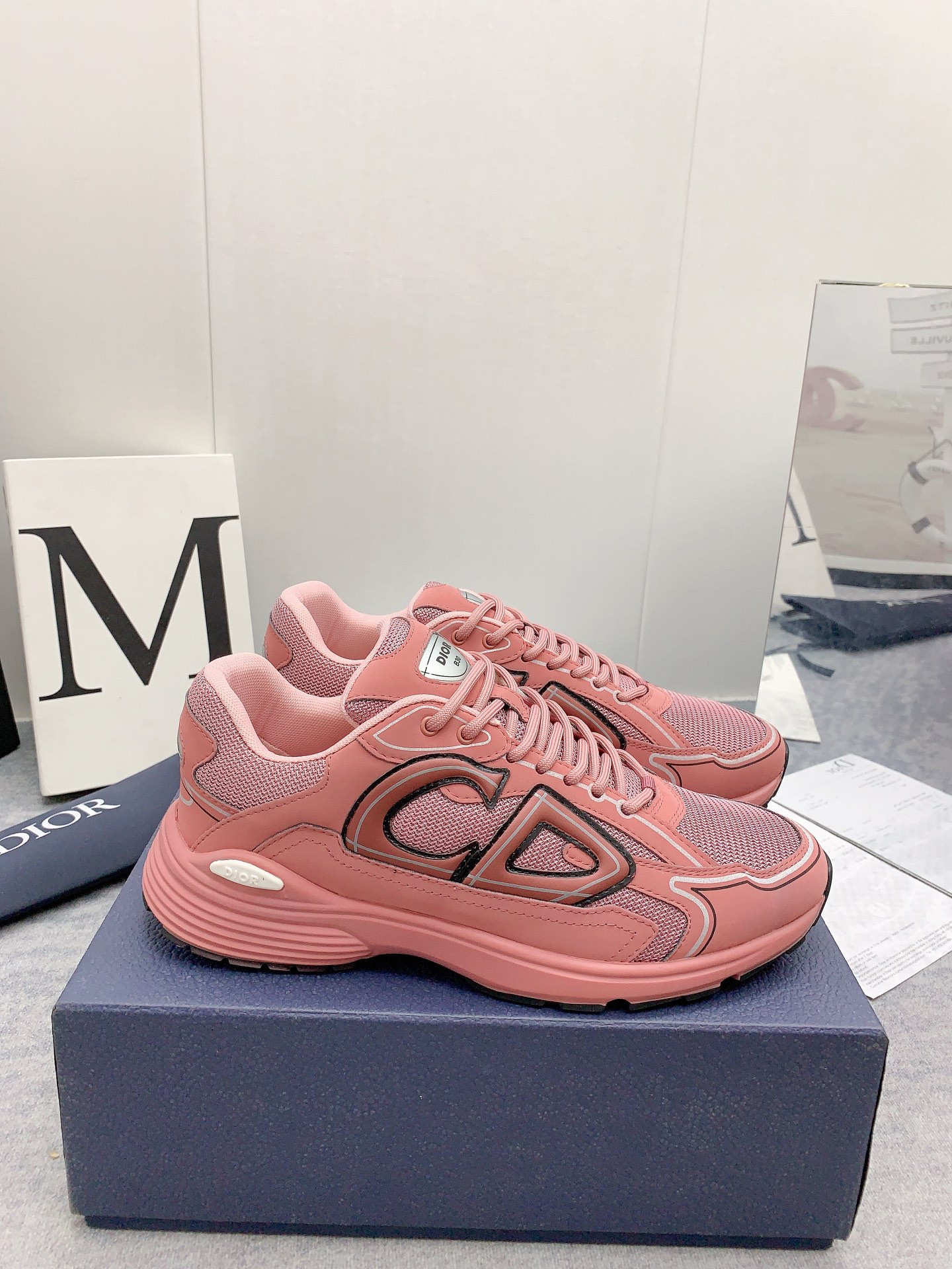 UA D*0r B30 Sneaker
