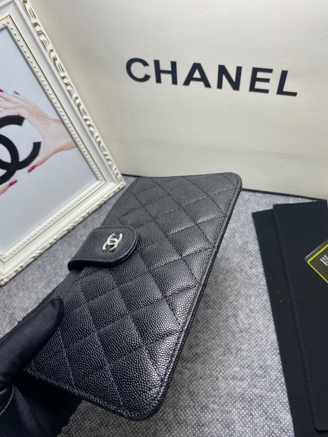 Ch*el CARD HOLDER 15-10cm