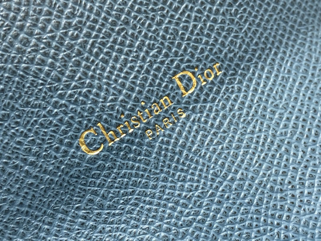 D*0r CARD HOLDER 12-10-5CM