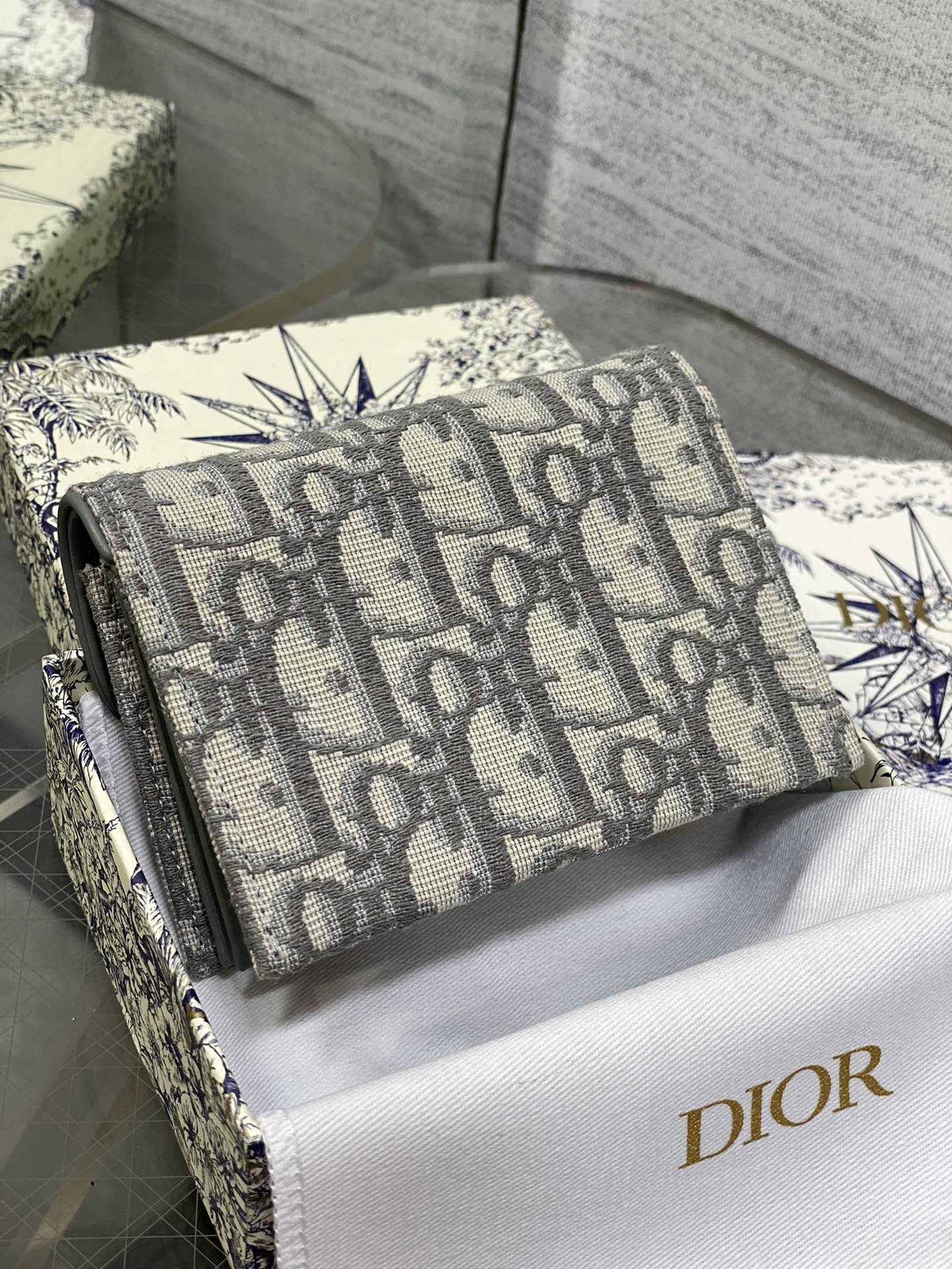 D*0r CARD HOLDER 12-10-5CM