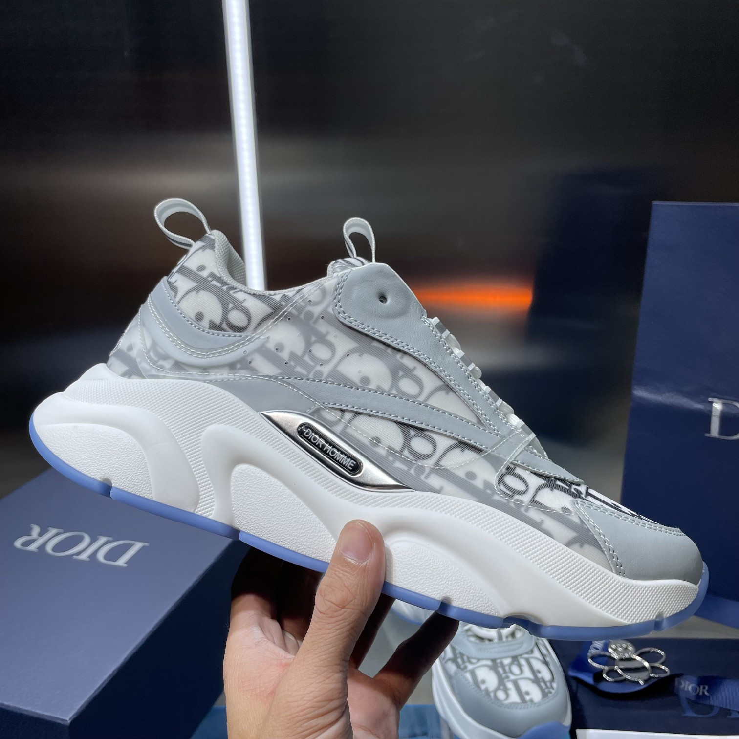 UA D*0r B22 gray Sneaker