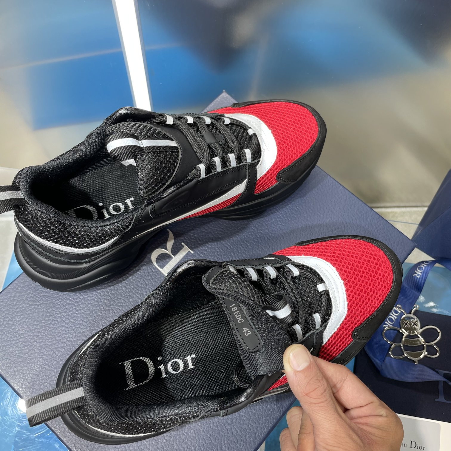 UA D*0r B22 black and red Sneaker