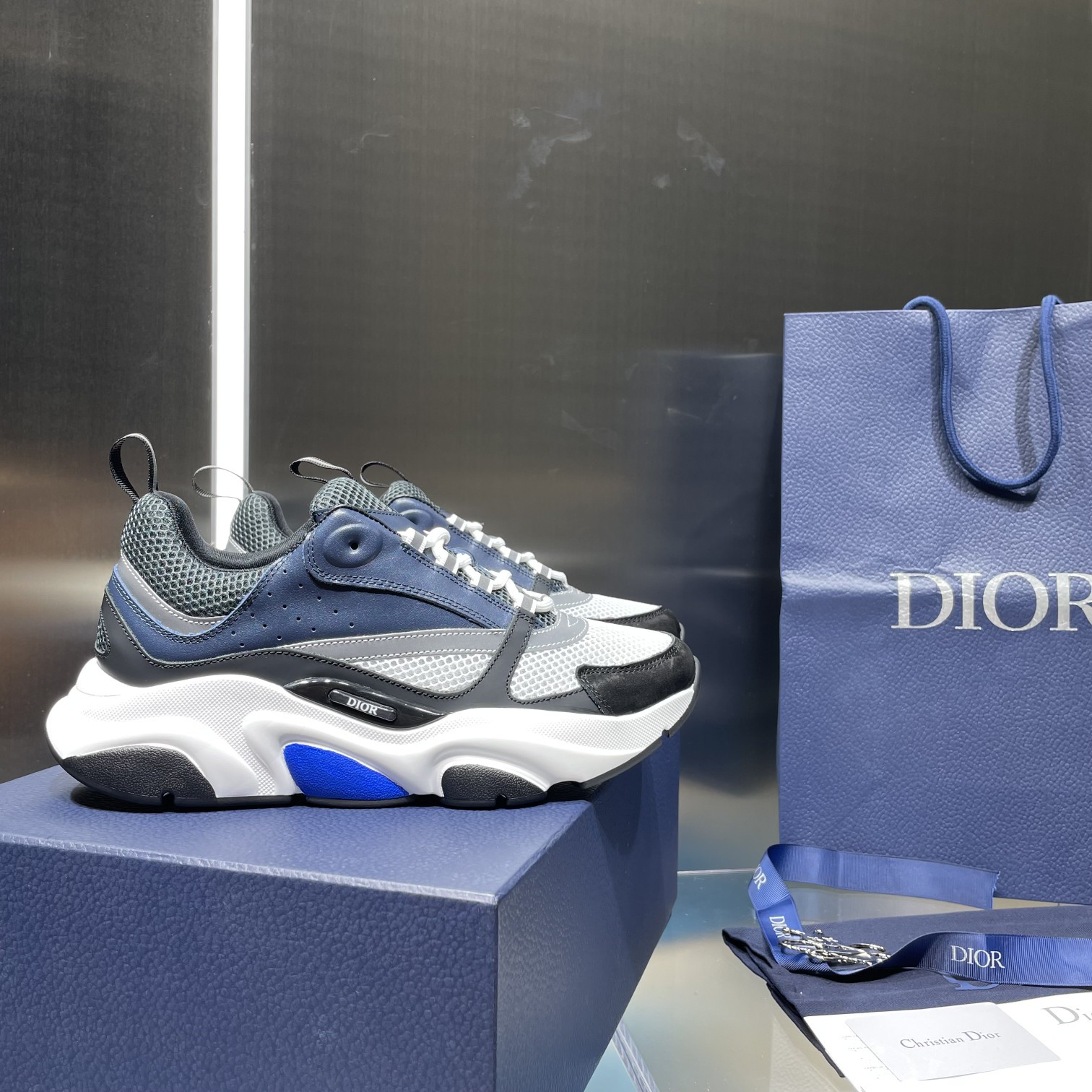 UA D*0r B22 Sneaker