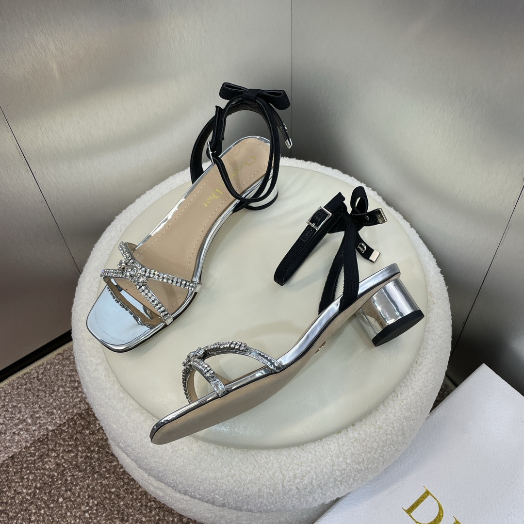 UA D*0r Or D*0r Sunset Heeled Sandal mid heeled