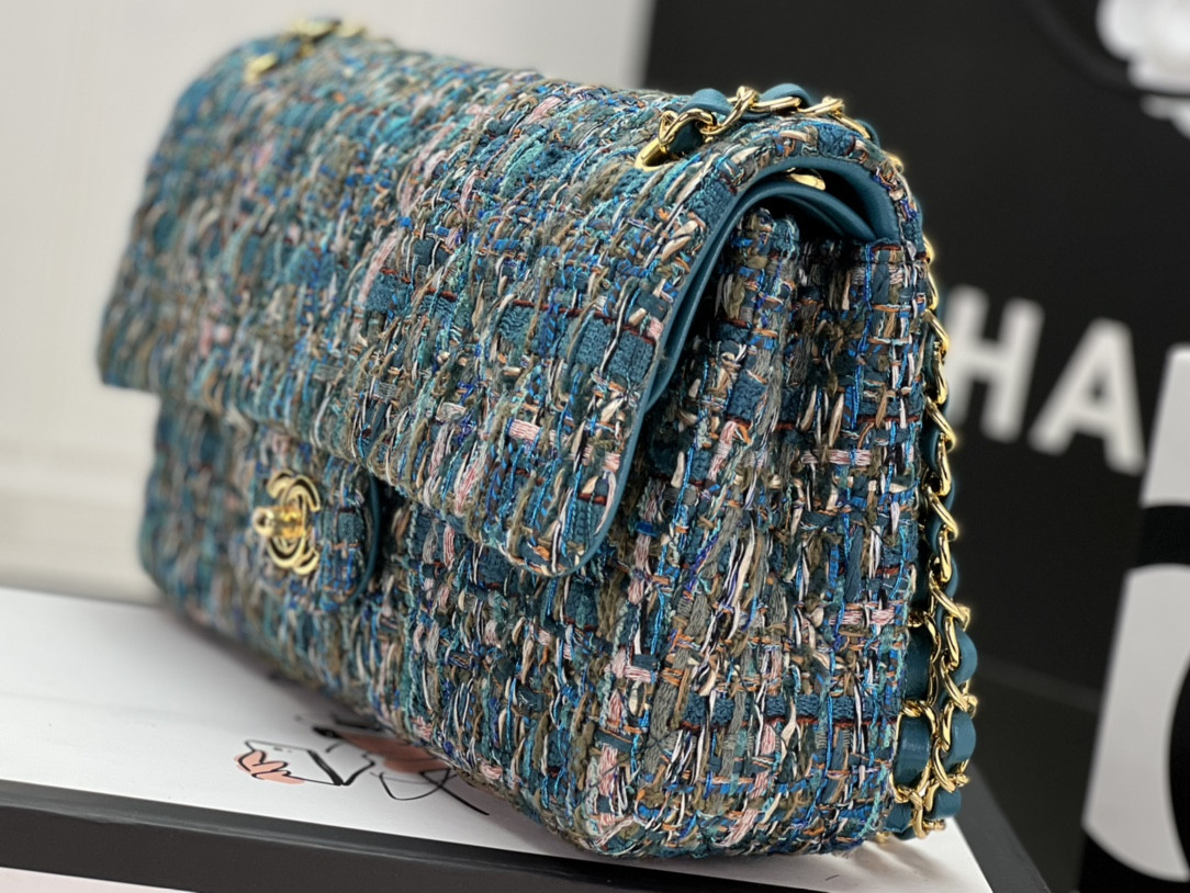 Ch*el CLASSIC 11.12 HANDBAG Tweed & Gold-Tone Metal 6 × 9.9 × 2.5 in
