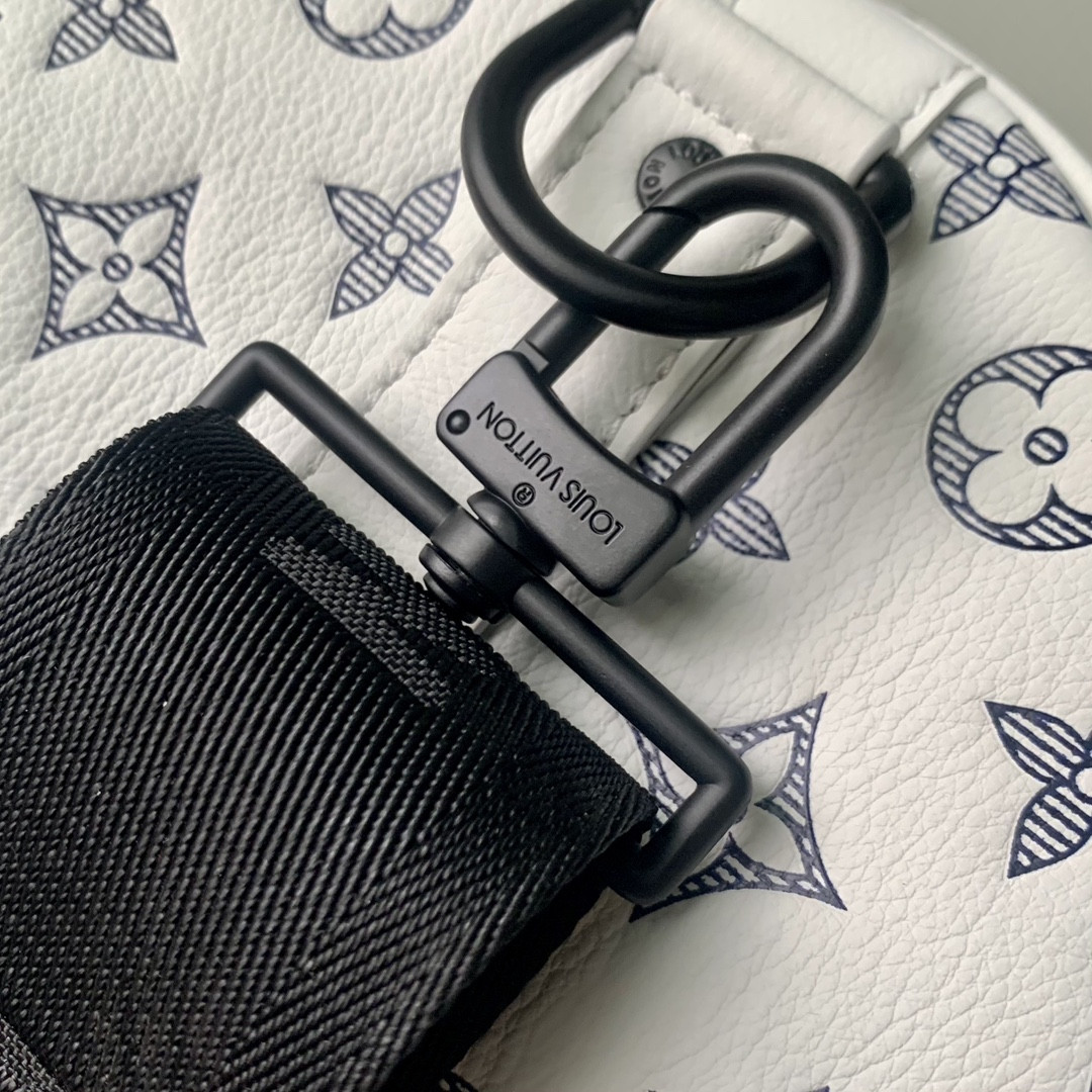 LV Keepall Bandoulière 50 M24954 19.7 x 11.4 x 9.1 inches