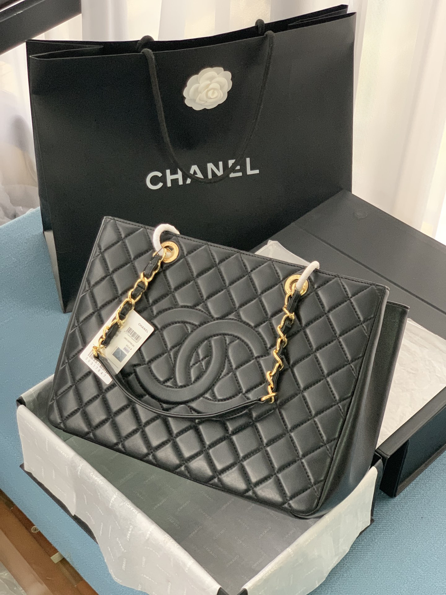 Ch*el GST Lambskin LEATHER HARDWARE 24X33X13CM